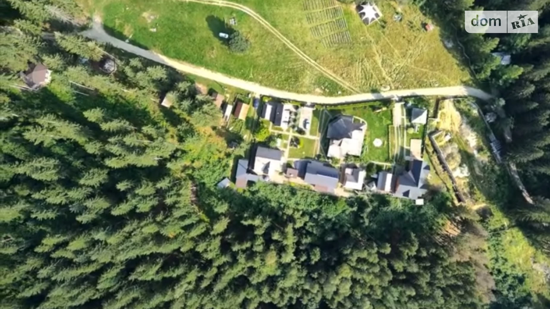 Продается дом на 3 этажа 1200 кв. м с беседкой, цена: 1250000 € - фото 2