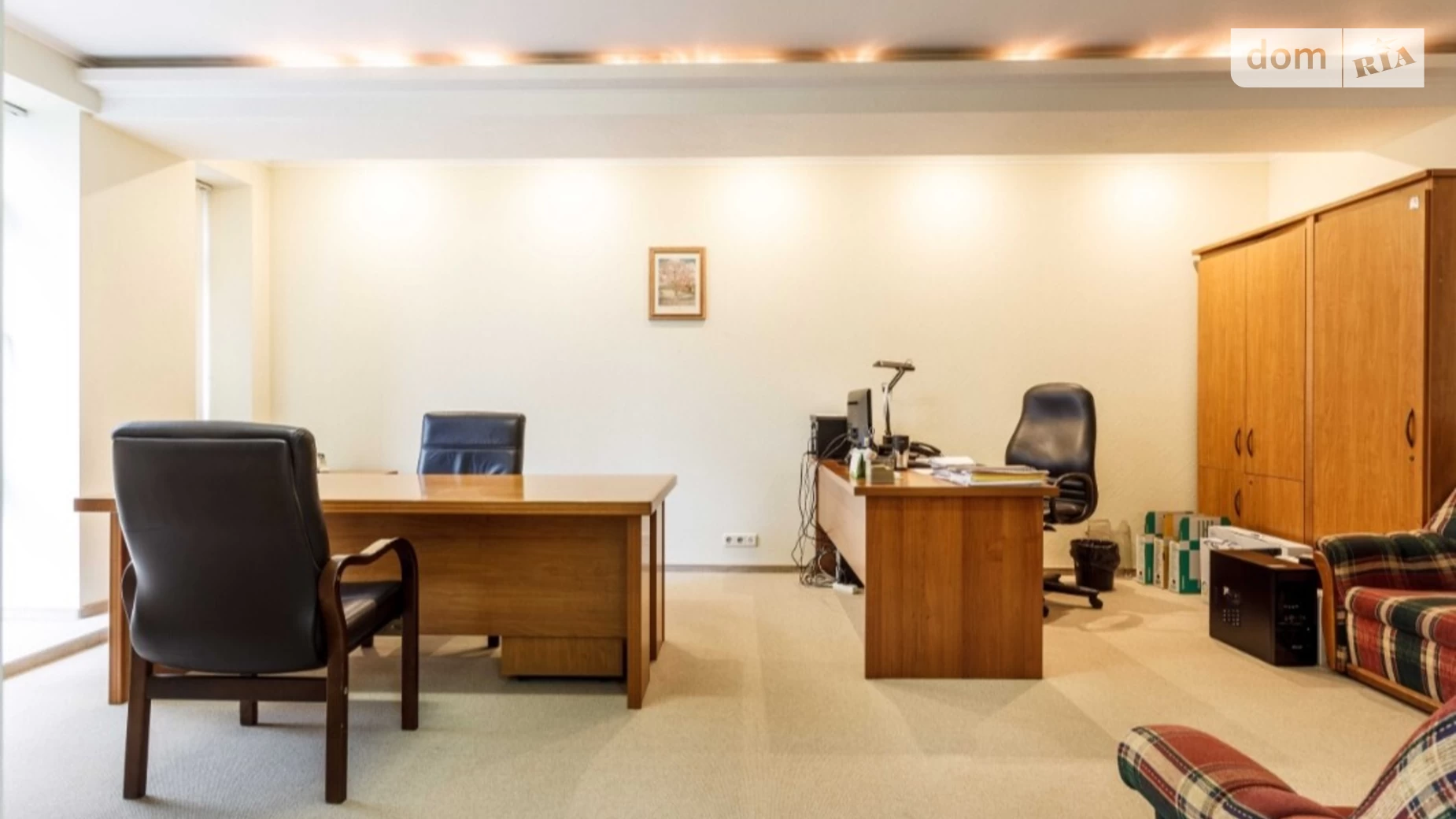 Сдается в аренду офис 194 кв. м в бизнес-центре, цена: 1400 $ - фото 4