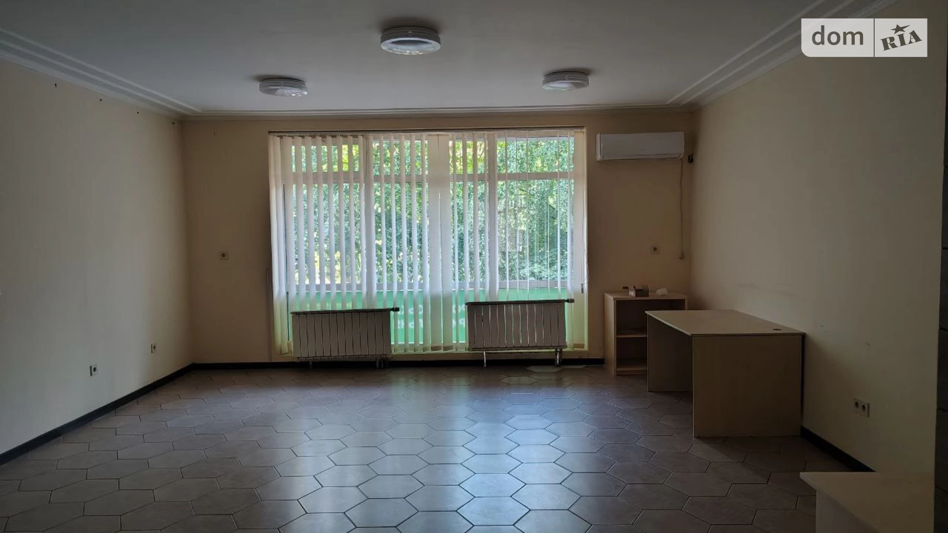 Сдается в аренду офис 113 кв. м в бизнес-центре, цена: 1470 $ - фото 2
