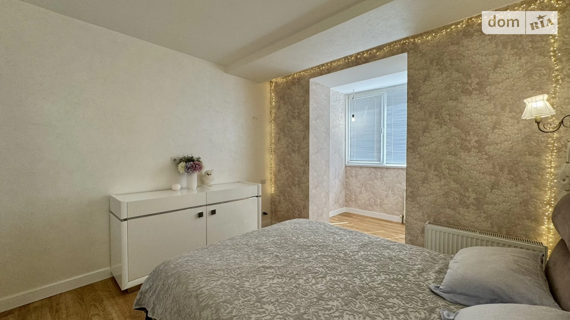 Продается 2-комнатная квартира 72.8 кв. м в, цена: 52000 $ - фото 2