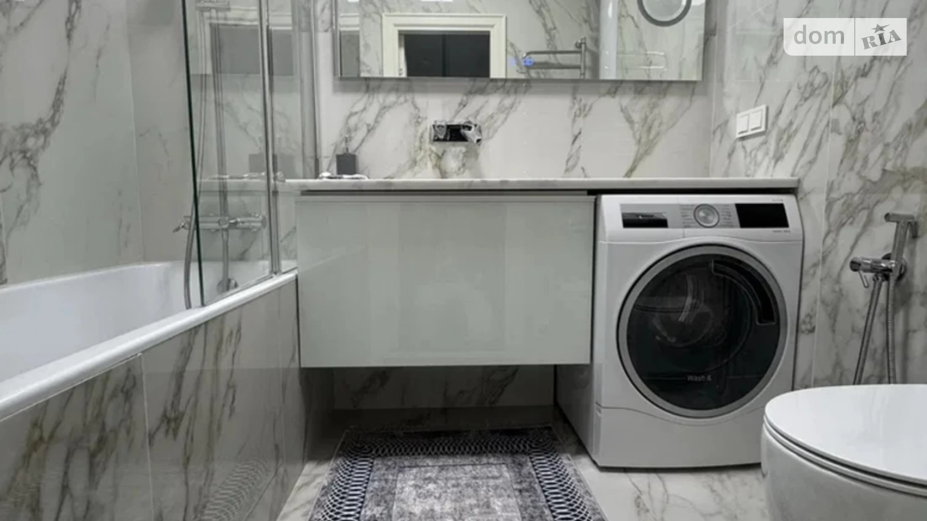 Сдается в аренду 1-комнатная квартира 43 кв. м в Киеве, ул. Салютная, 2 корпус 1 - фото 2