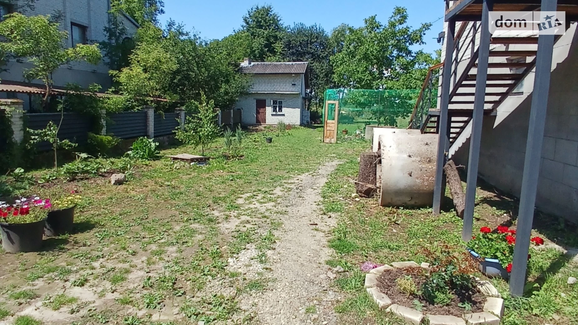 Продается дом на 3 этажа 216 кв. м с баней/сауной, цена: 75000 $ - фото 2