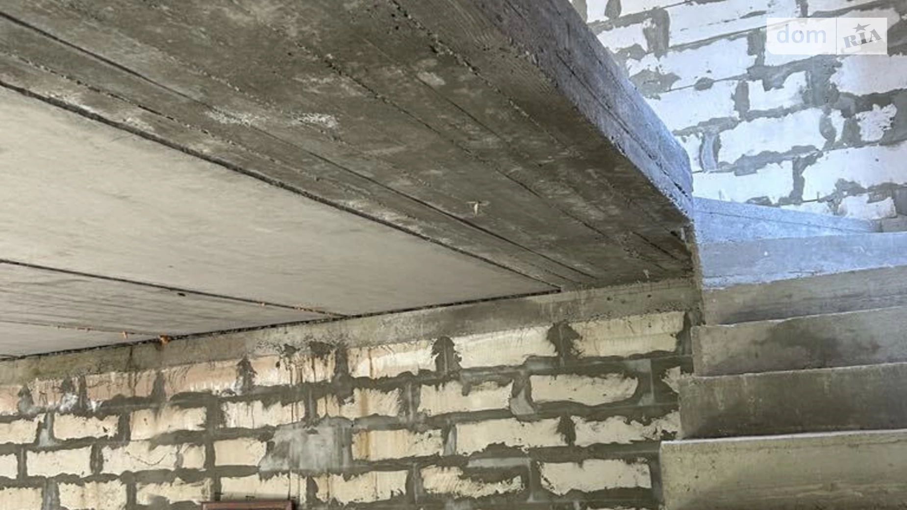Продается дом на 3 этажа 150 кв. м с верандой, цена: 95000 $ - фото 2