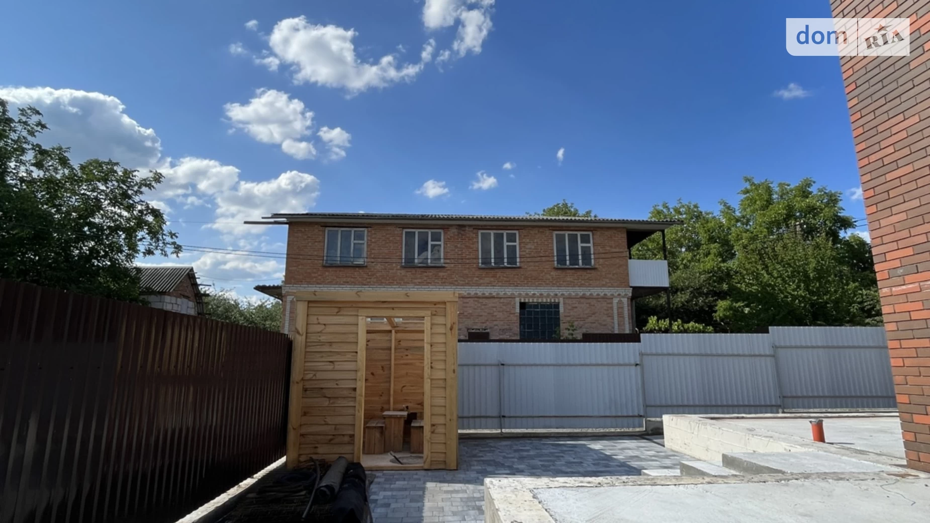 Продается дом на 2 этажа 120 кв. м с бассейном, цена: 255000 $ - фото 4