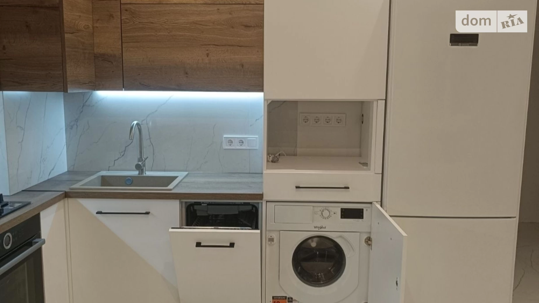 Продается 2-комнатная квартира 67 кв. м в Малехове, ул. Жовковская, 2А - фото 4