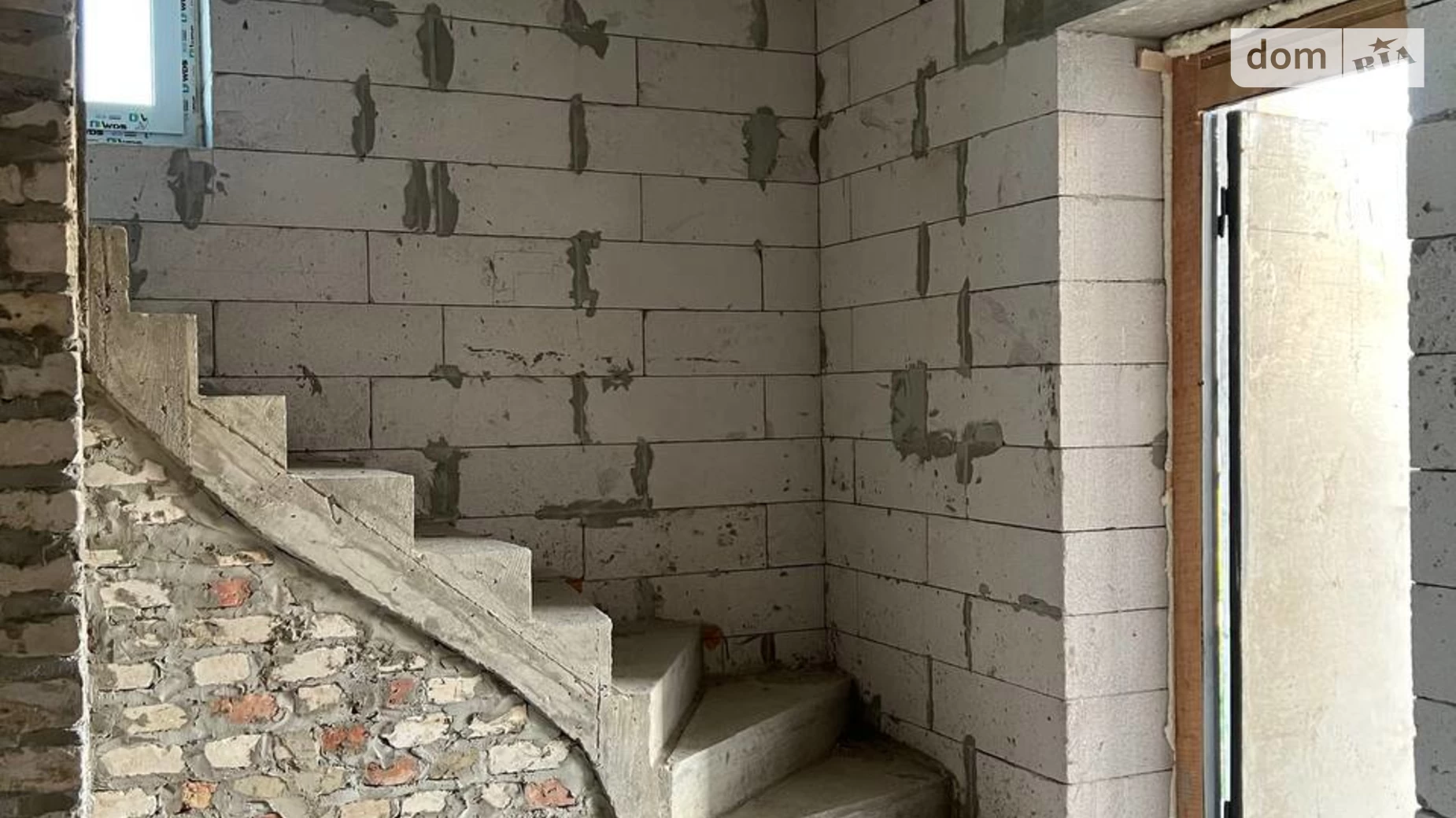Продается дом на 2 этажа 130 кв. м с балконом, цена: 70000 $ - фото 4