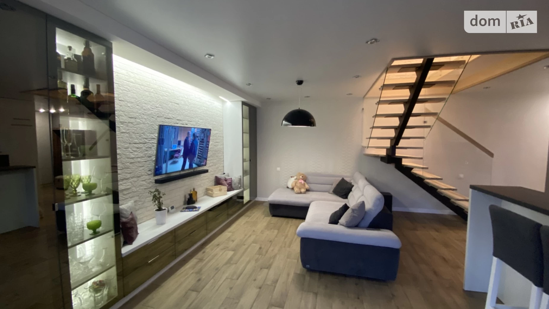 Продается 3-комнатная квартира 90 кв. м в Обухове, ул. Заречная, 22/1 - фото 2