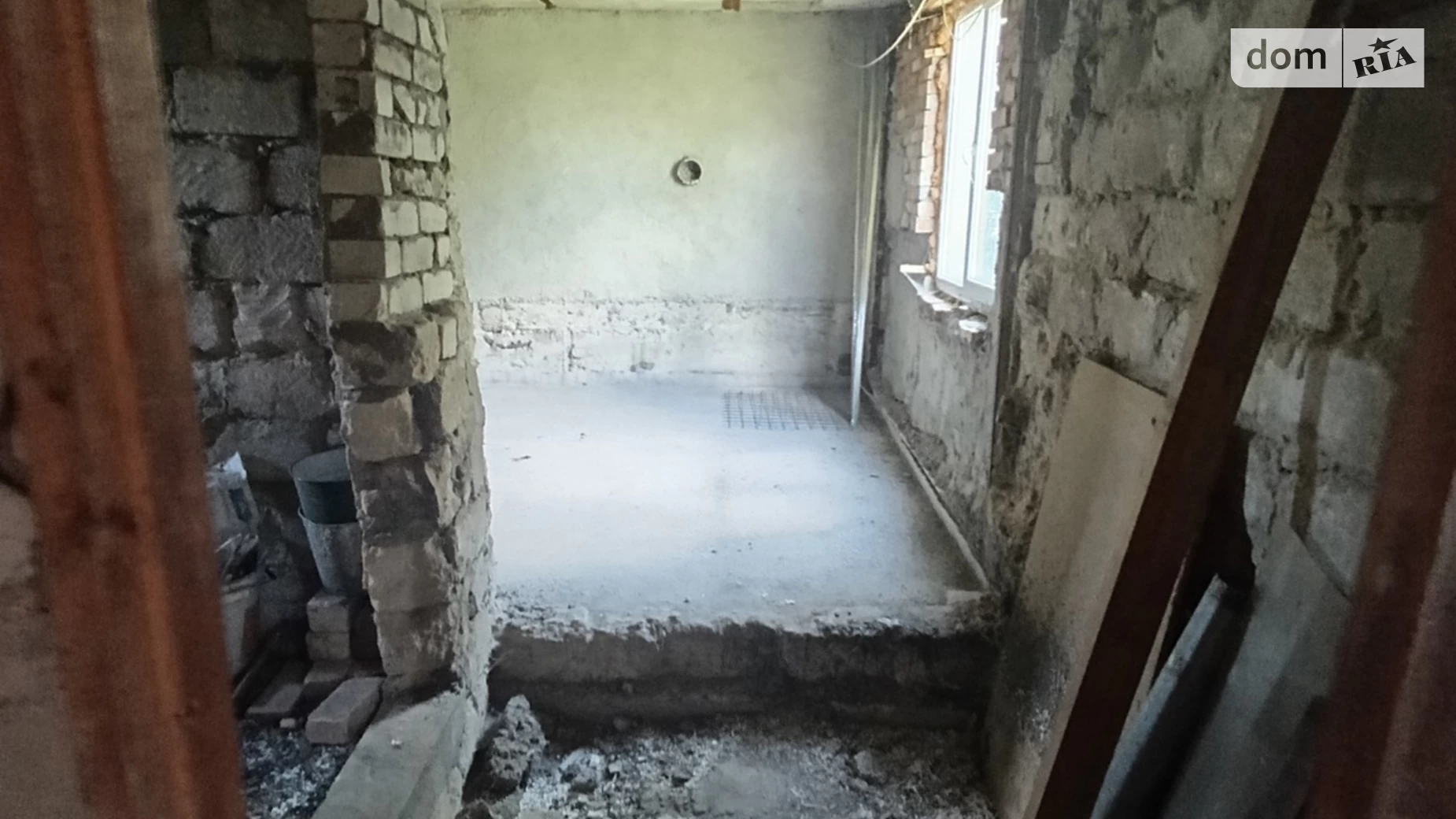 Продается дом на 2 этажа 100 кв. м с мансардой, цена: 30000 $ - фото 2