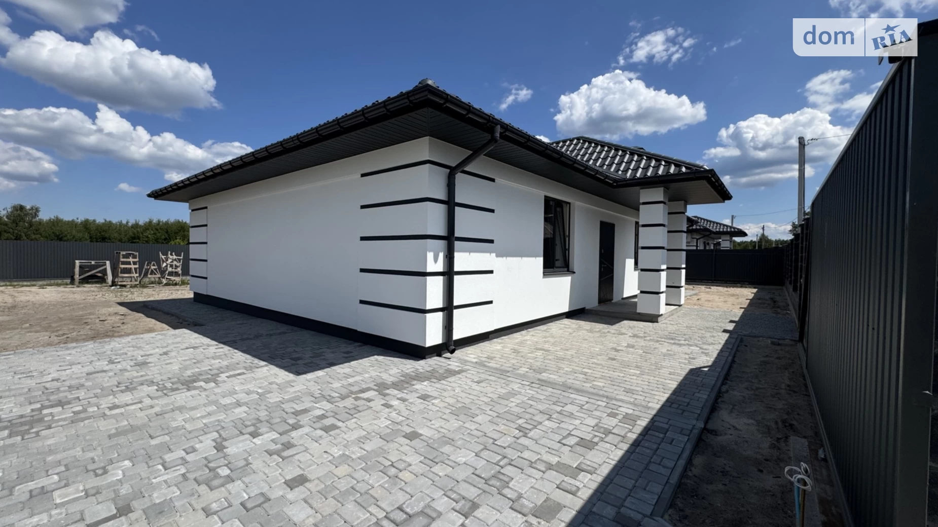 Продается одноэтажный дом 120 кв. м с гаражом, цена: 177000 $ - фото 2