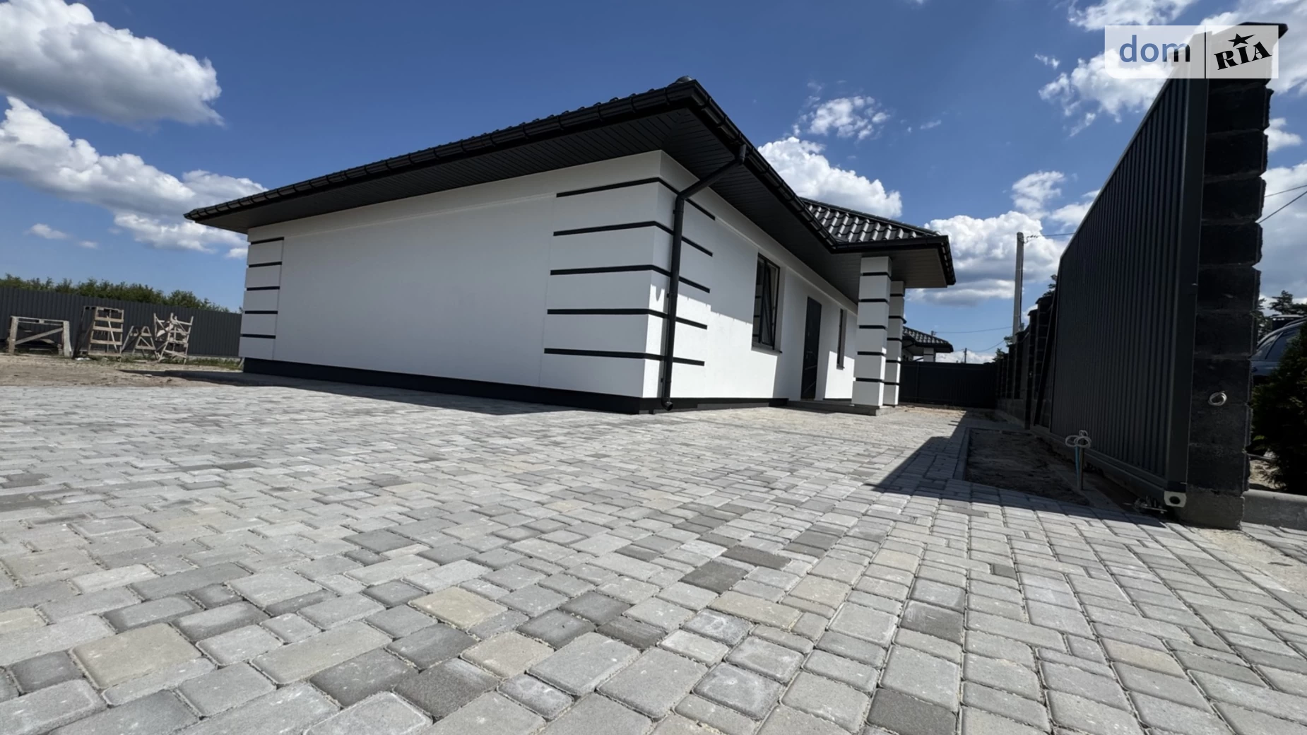 Продается одноэтажный дом 120 кв. м с гаражом, цена: 177000 $ - фото 3