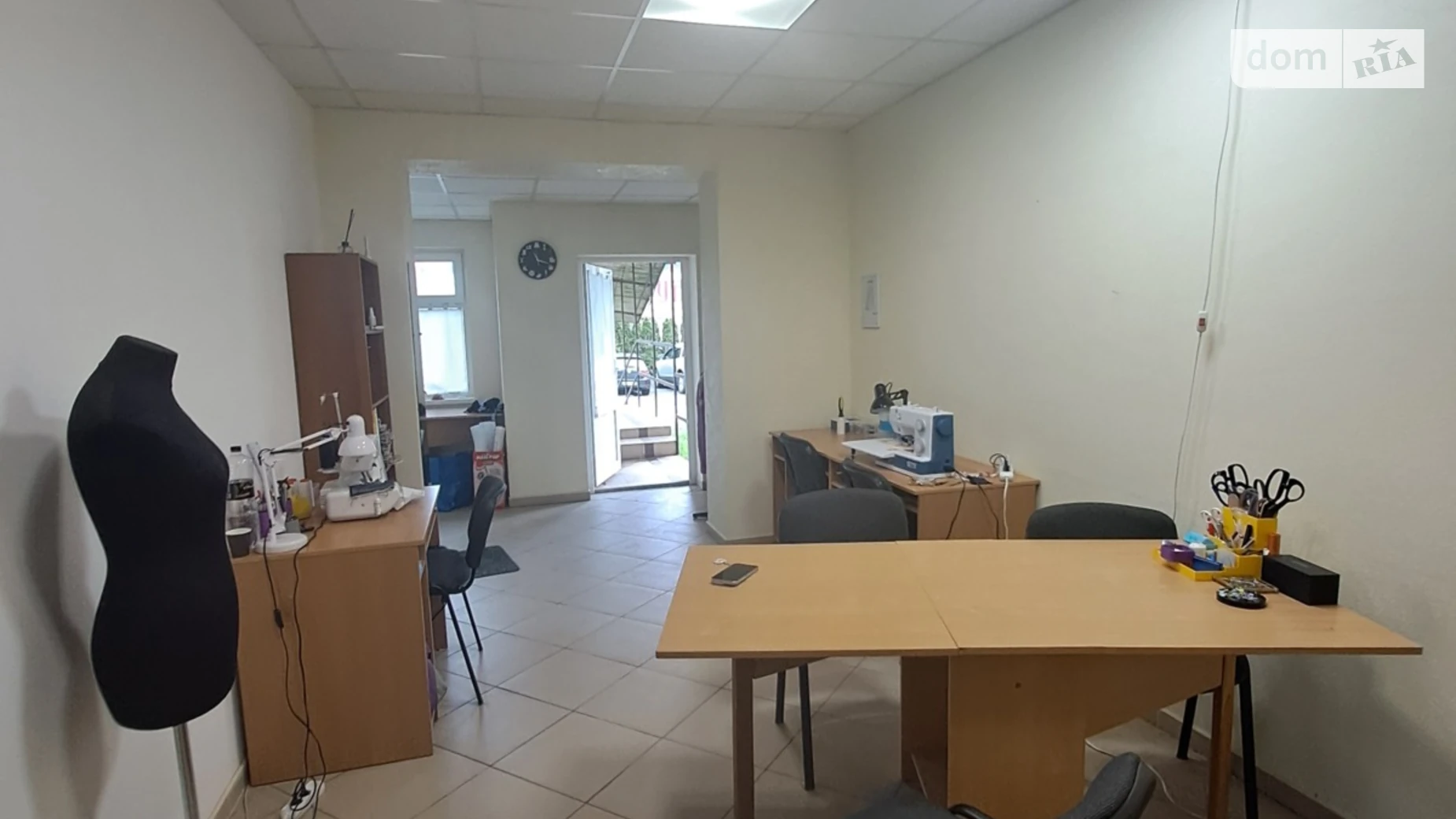 Сдается в аренду офис 47 кв. м в бизнес-центре, цена: 300 $ - фото 4