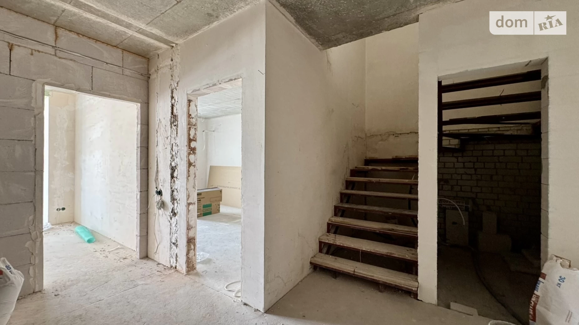 Продается 3-комнатная квартира 122.3 кв. м в, цена: 75000 $ - фото 2