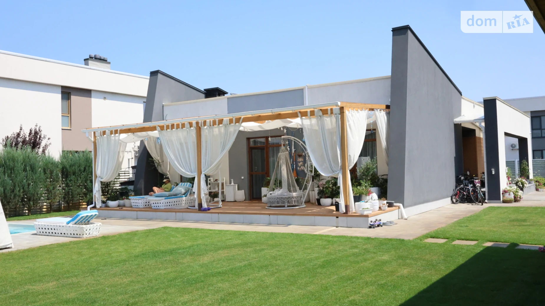 Продается одноэтажный дом 141 кв. м с бассейном, цена: 550000 $ - фото 2