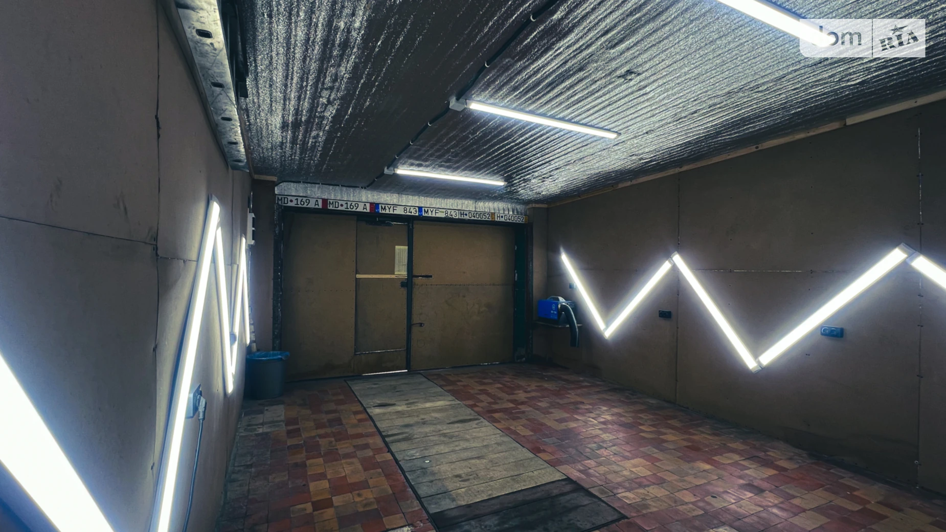 Продается отдельно стоящий гараж под легковое авто на 51 кв. м, цена: 15200 $ - фото 5