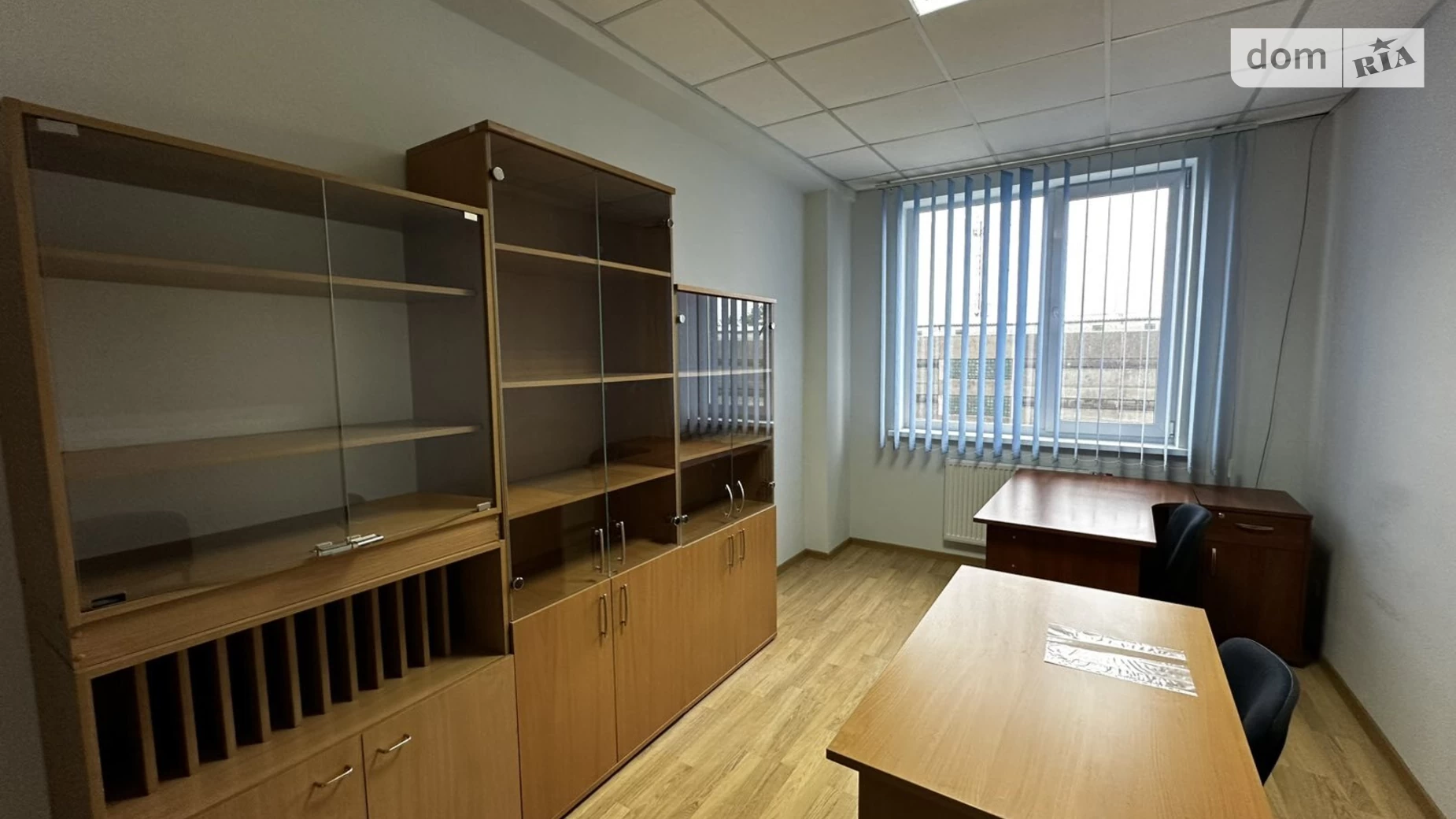 Сдается в аренду офис 18 кв. м в бизнес-центре, цена: 6700 грн - фото 3