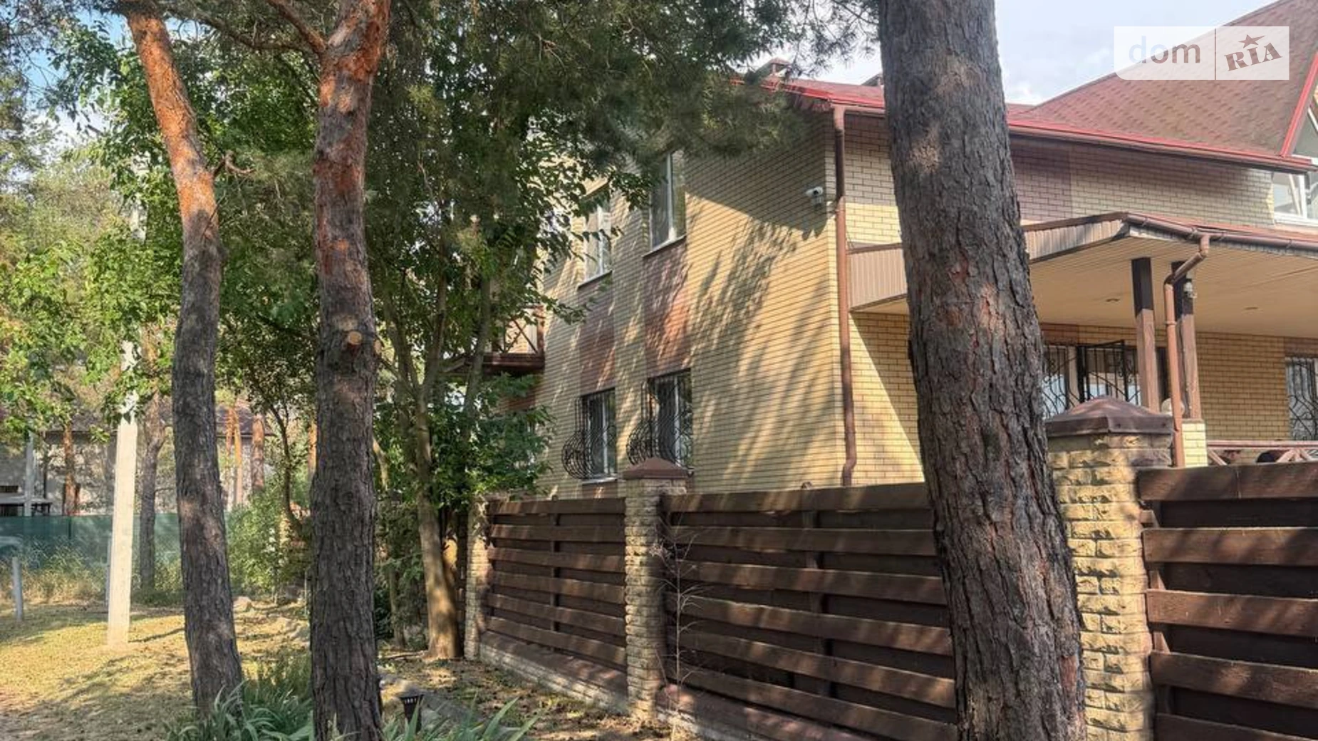 Продается дом на 2 этажа 223 кв. м с камином, цена: 235000 $ - фото 3