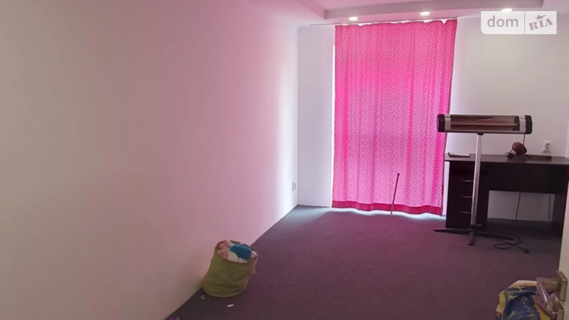 Продается дом на 2 этажа 200 кв. м с участком, цена: 70000 $ - фото 2