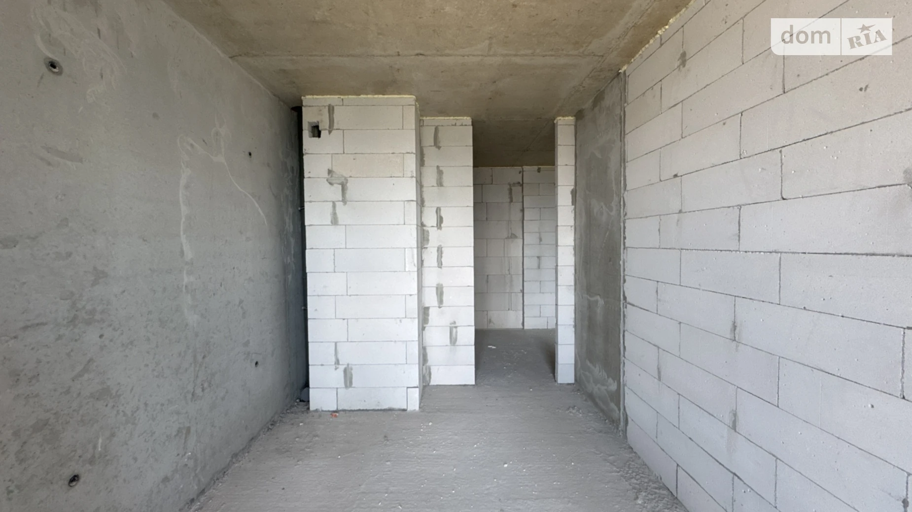 Продается 1-комнатная квартира 62 кв. м в Ивано-Франковске, ул. Хриплинская, 9 - фото 3