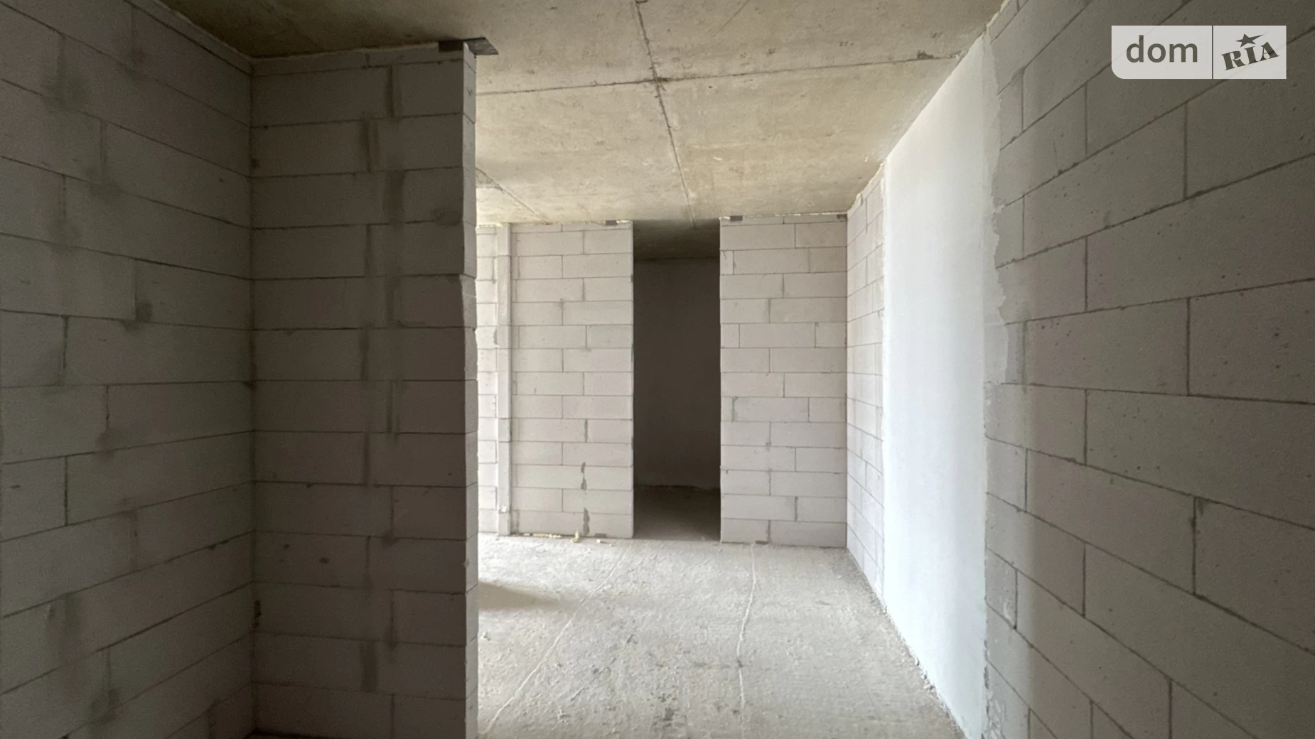 Продается 1-комнатная квартира 44 кв. м в Ивано-Франковске, ул. Хриплинская, 9 - фото 3