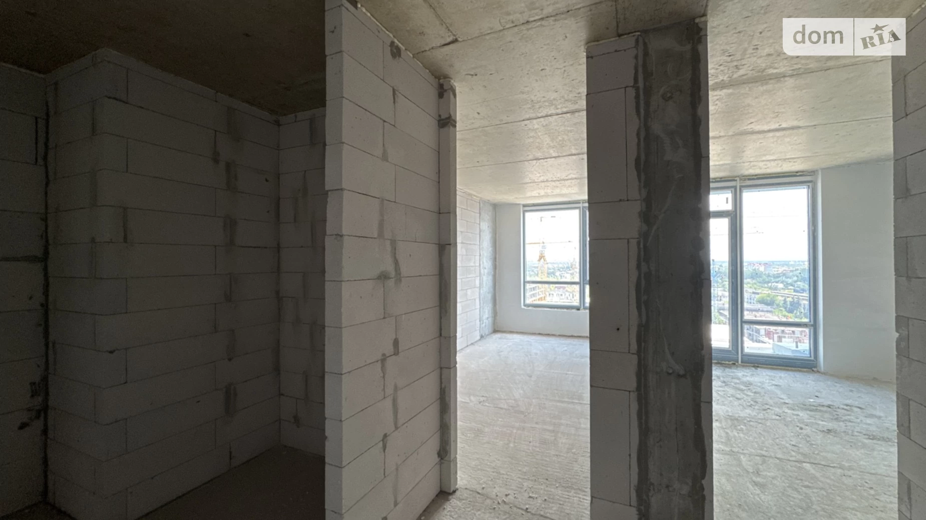 Продается 1-комнатная квартира 44 кв. м в Ивано-Франковске, ул. Хриплинская, 9 - фото 4