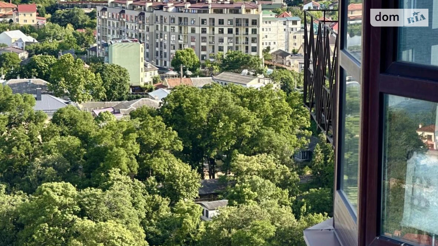 Продається 1-кімнатна квартира 67 кв. м у Одесі, Фонтанська дор., 118А/1 - фото 2