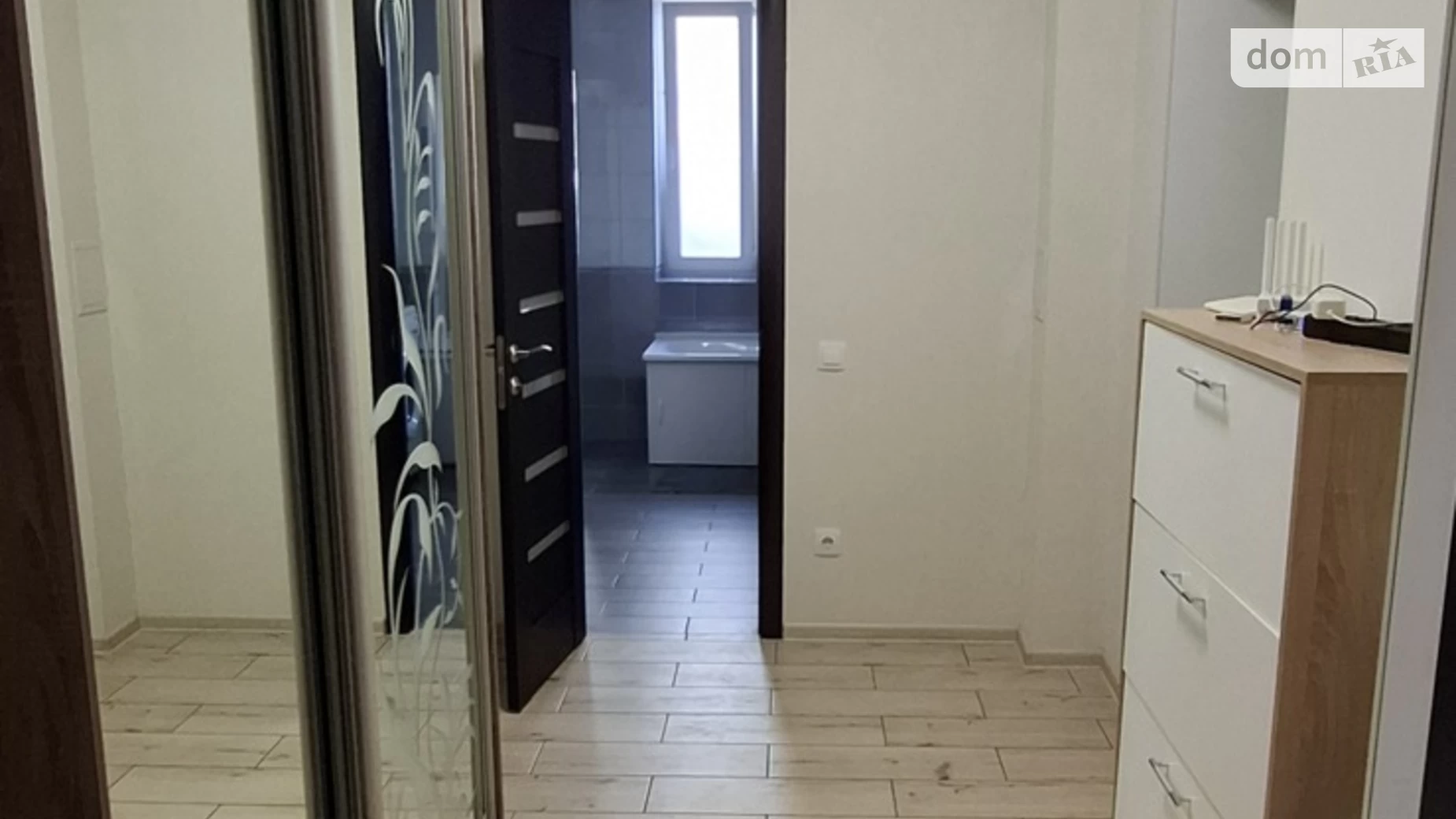 Продается 2-комнатная квартира 55.5 кв. м в Южному, ул. Иванова, 18 - фото 4