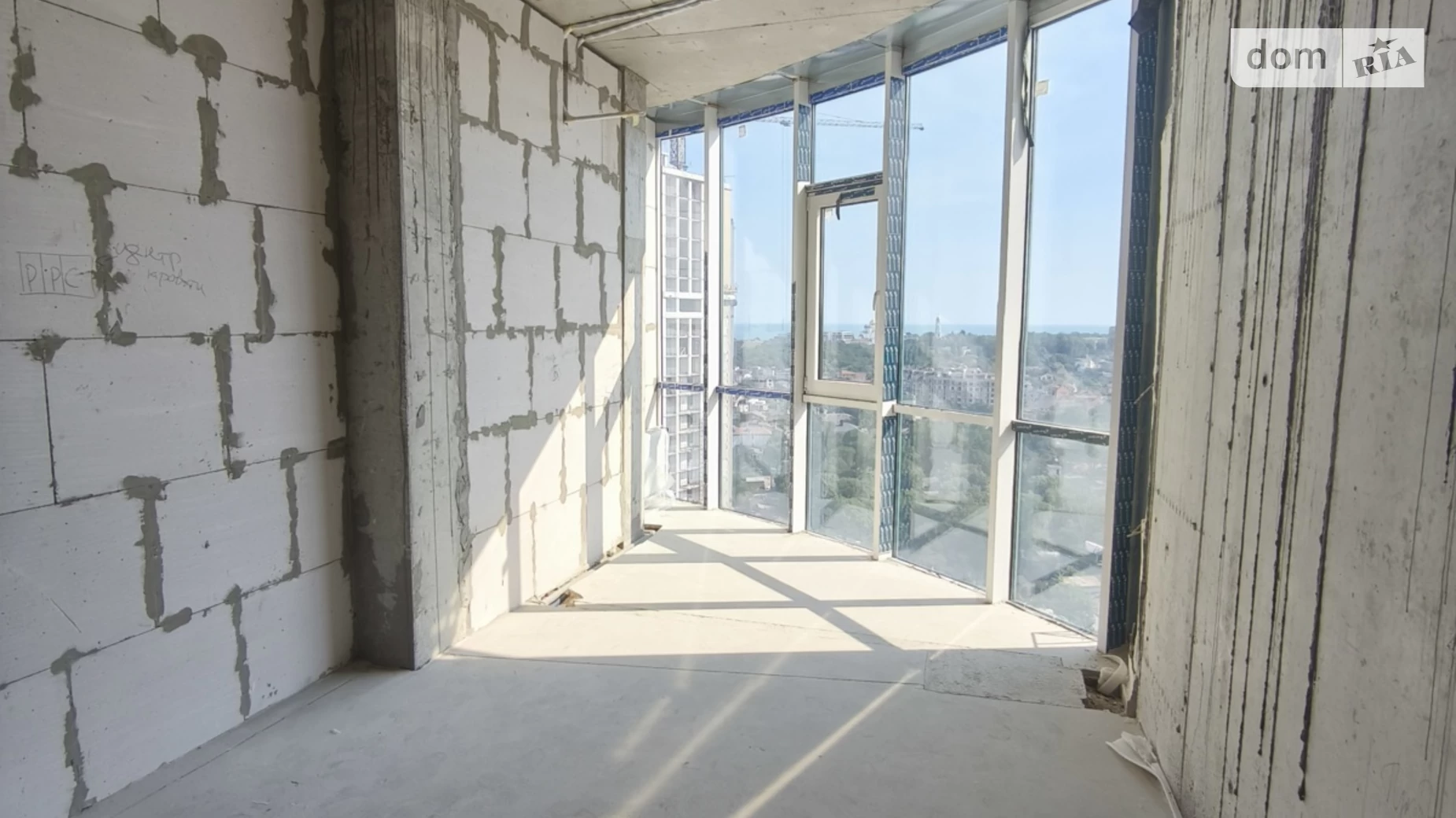 Продается 2-комнатная квартира 60 кв. м в Одессе, Фонтанская дор., 118А/1 - фото 2