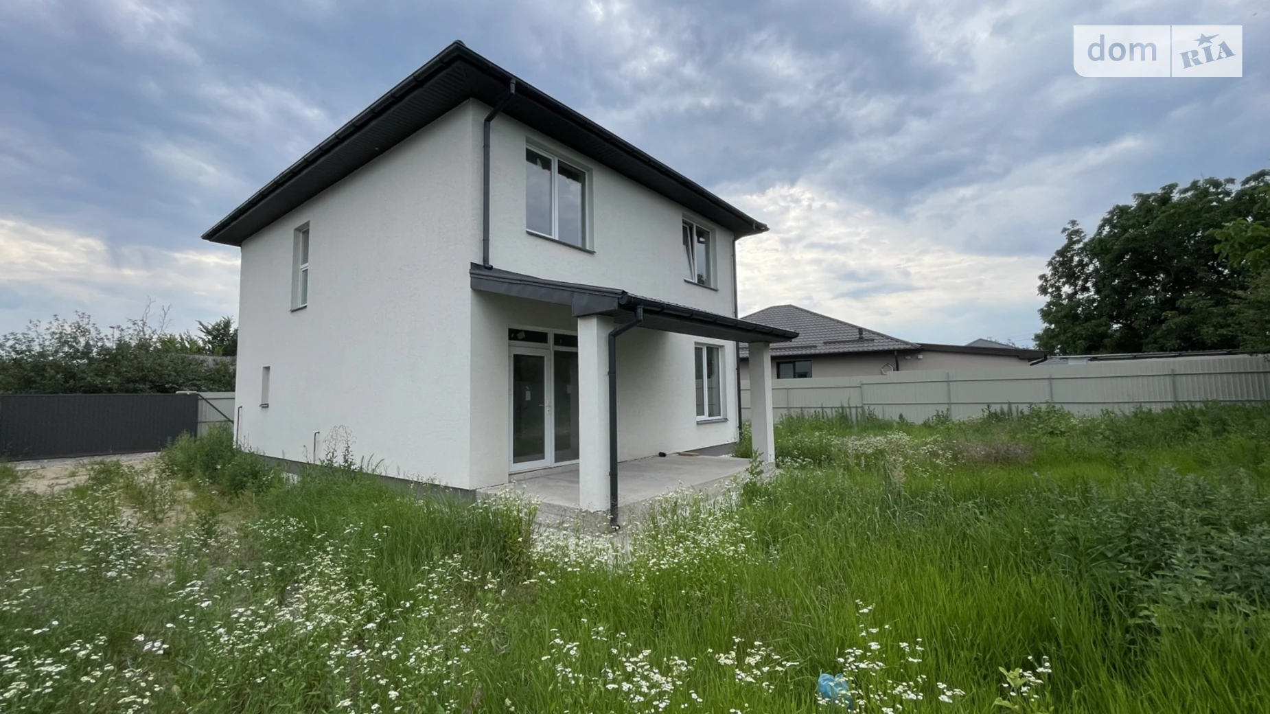 Продается дом на 2 этажа 140 кв. м с подвалом, цена: 145000 $ - фото 2