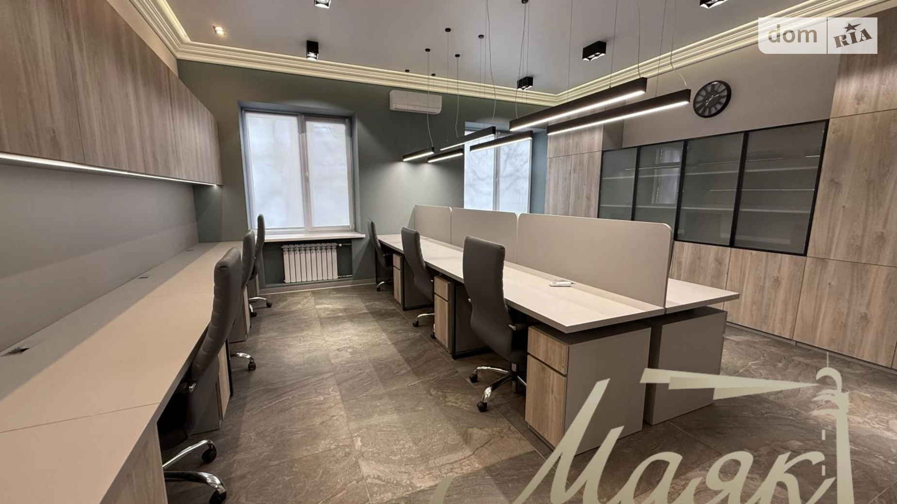 Сдается в аренду офис 300 кв. м в бизнес-центре, цена: 7500 $ - фото 2