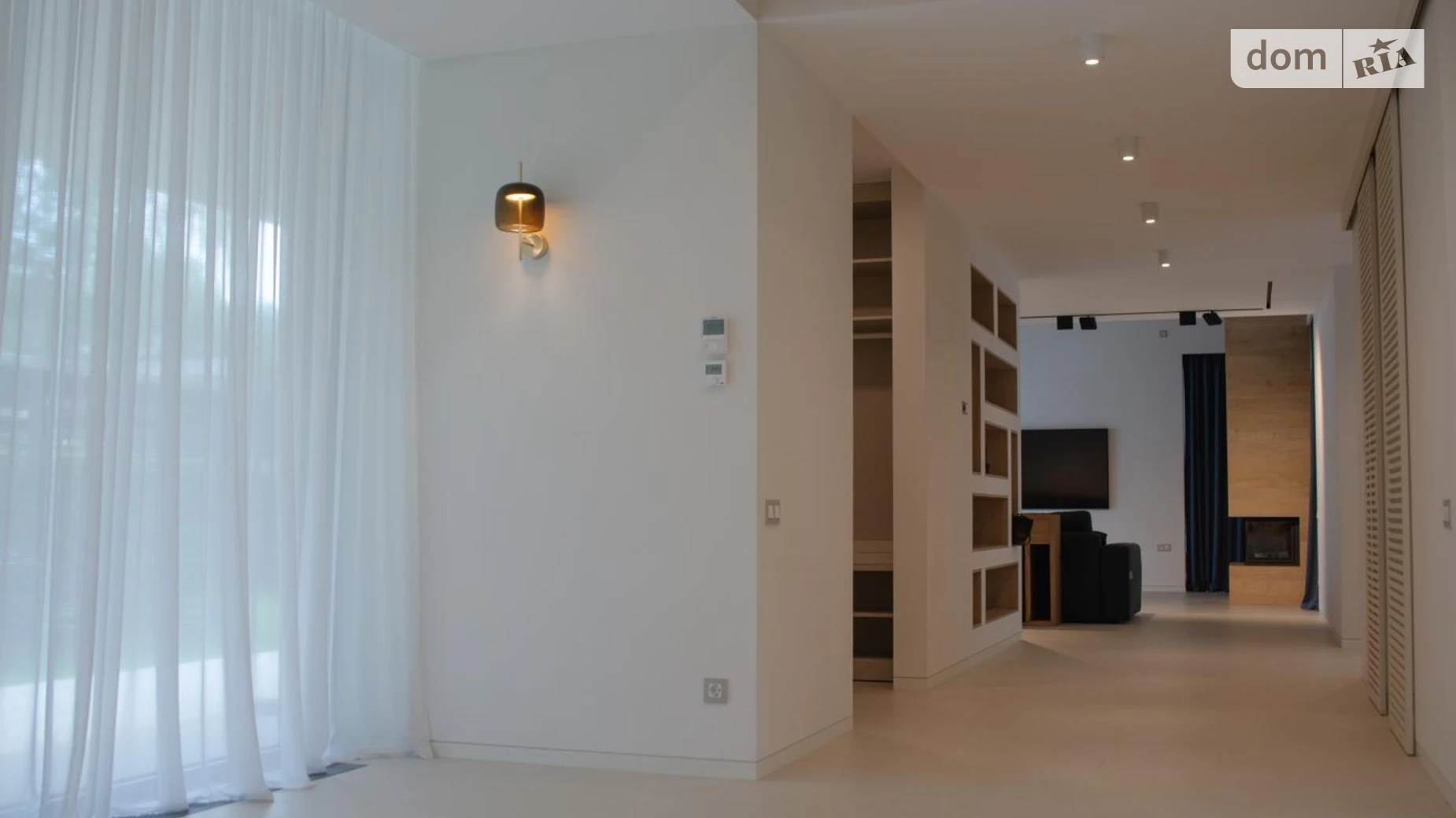 Продается дом на 2 этажа 368 кв. м с садом, цена: 1300000 $ - фото 4