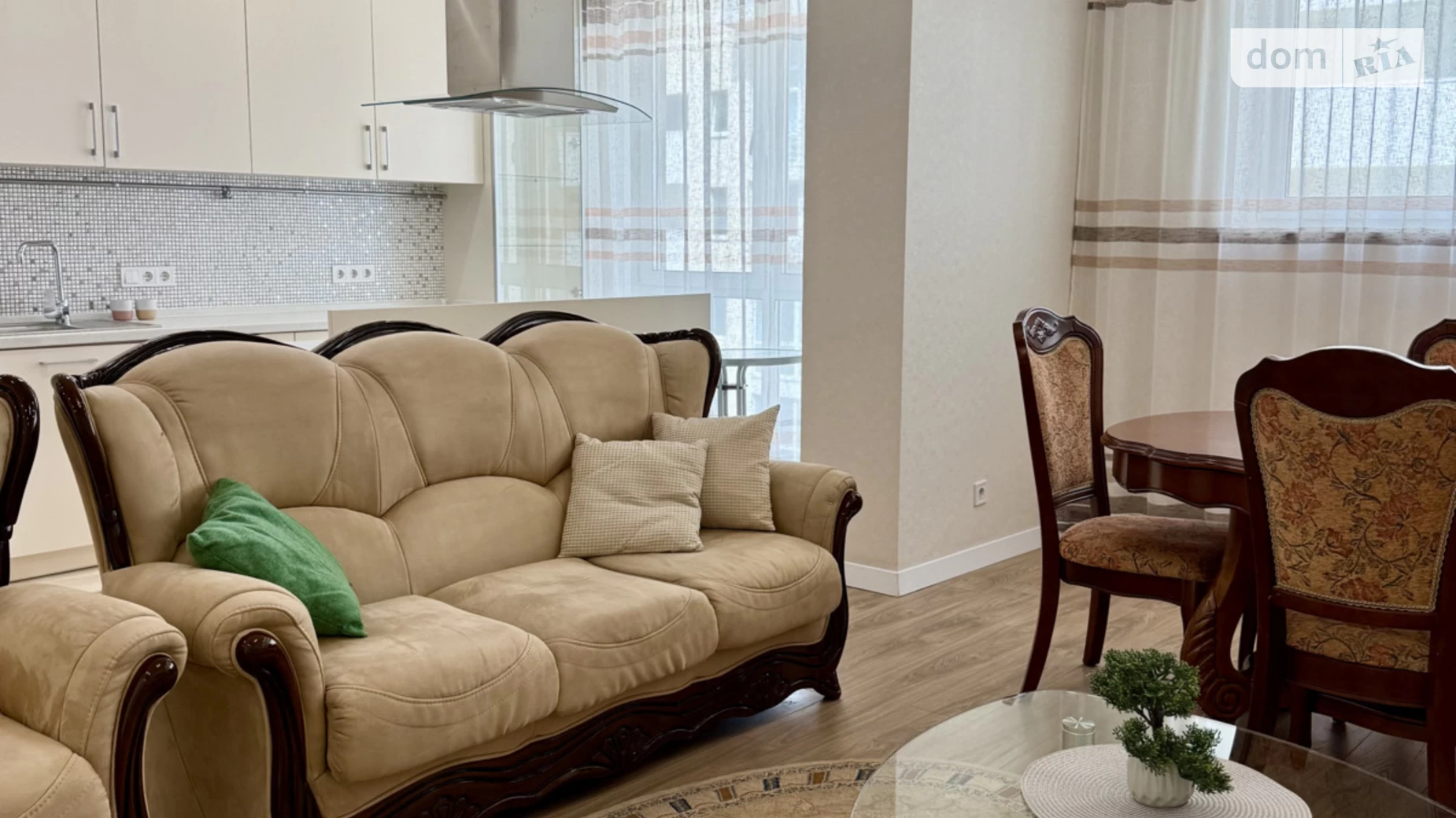 Продается 3-комнатная квартира 124.2 кв. м в Киеве, ул. Невская, 4Г - фото 2