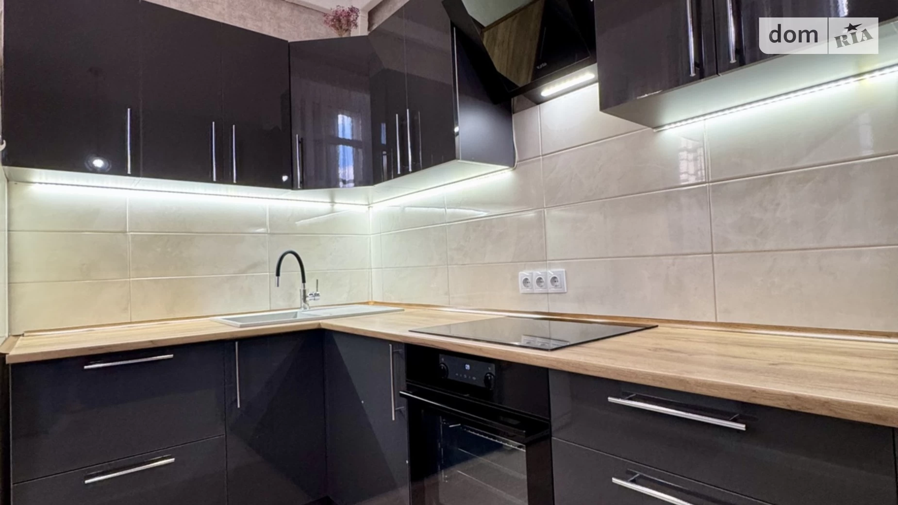 Продается 1-комнатная квартира 29 кв. м в, цена: 30000 $ - фото 2