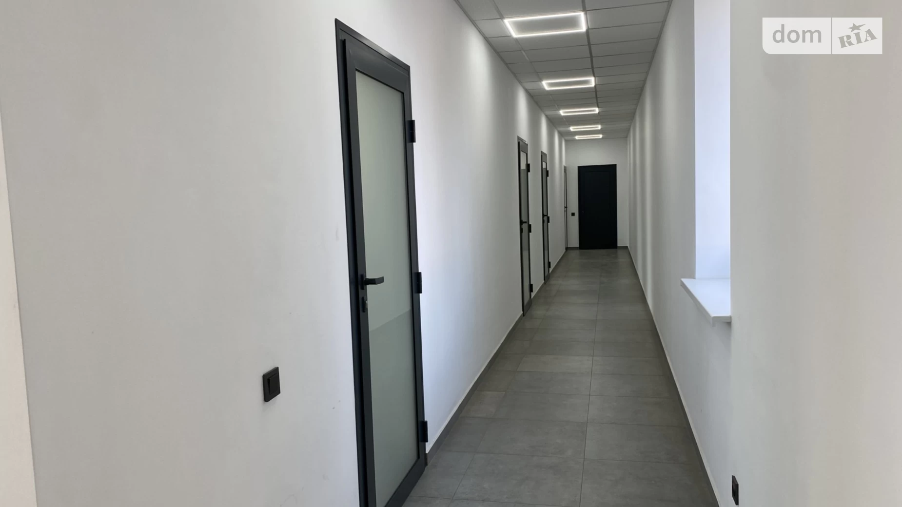 Сдается в аренду офис 28 кв. м в бизнес-центре, цена: 10000 грн - фото 4