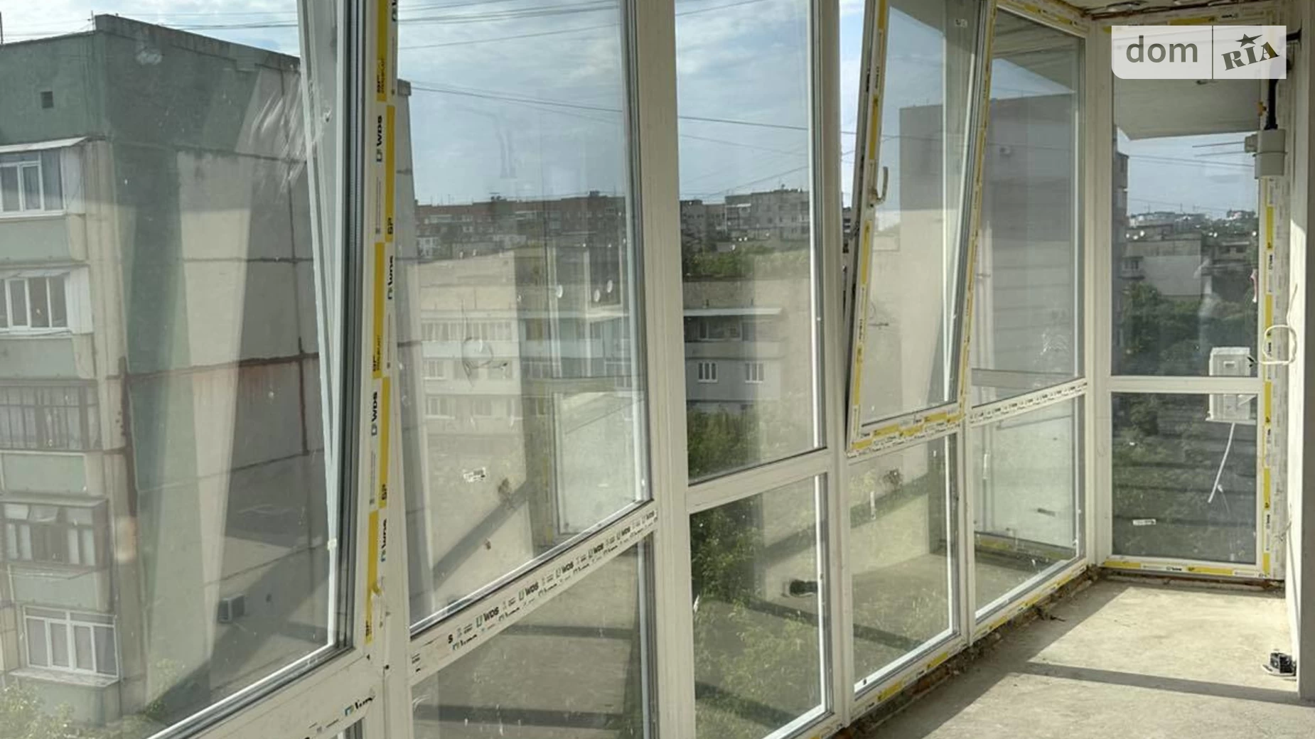 Продается 2-комнатная квартира 71.5 кв. м в Черновцах, ул. Южно-Окружная, 5Л - фото 2