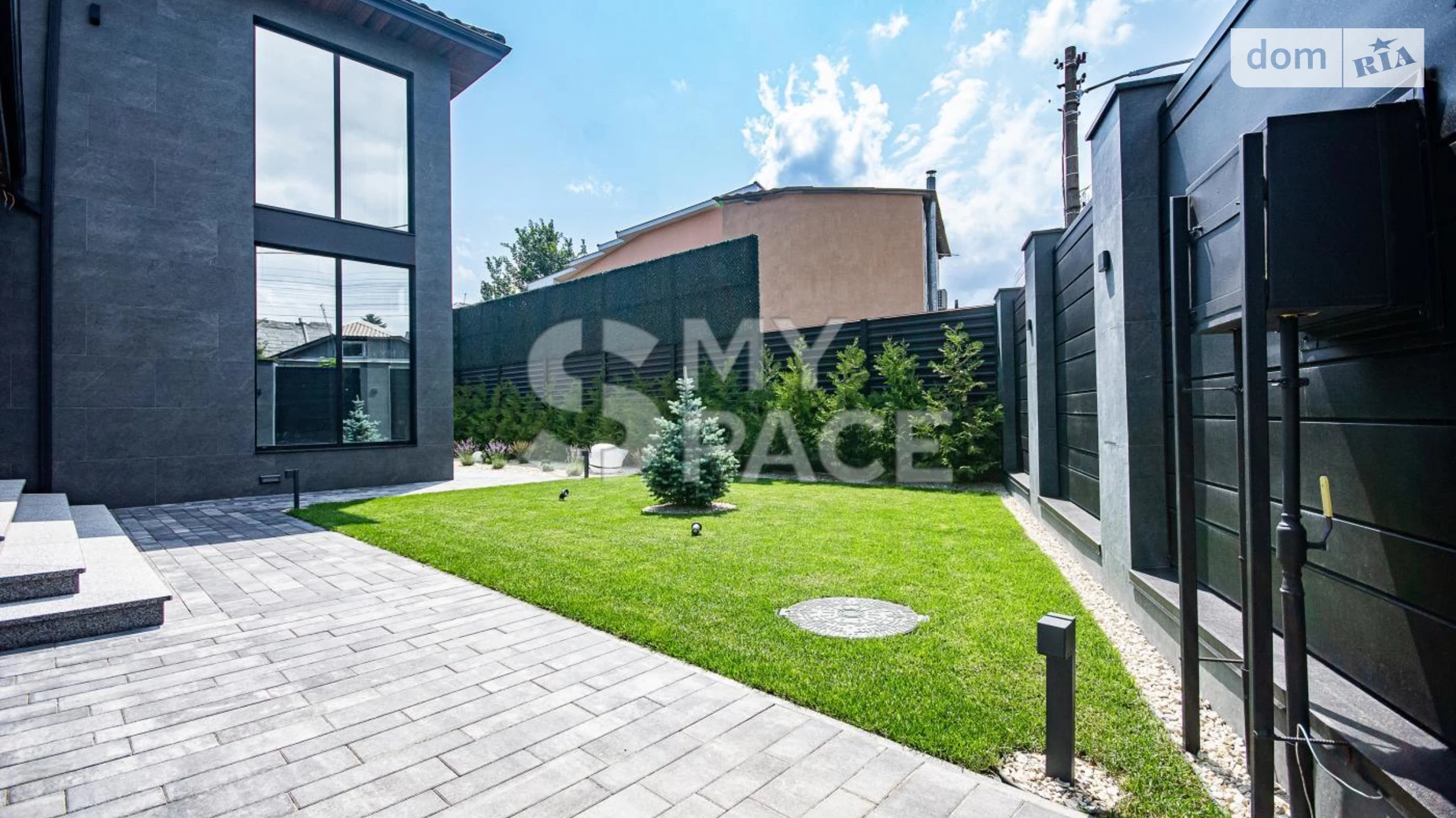 Продается дом на 2 этажа 300 кв. м с верандой, цена: 790000 $ - фото 3