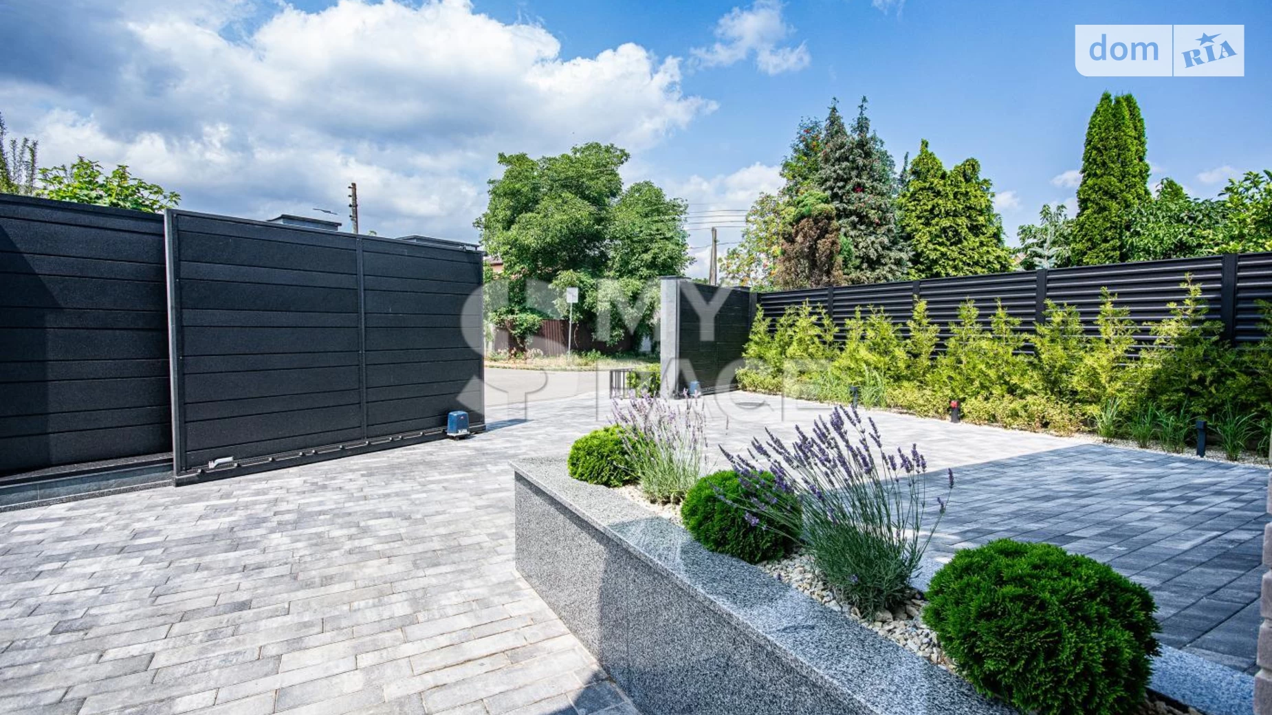 Продается дом на 2 этажа 300 кв. м с верандой, цена: 790000 $ - фото 4