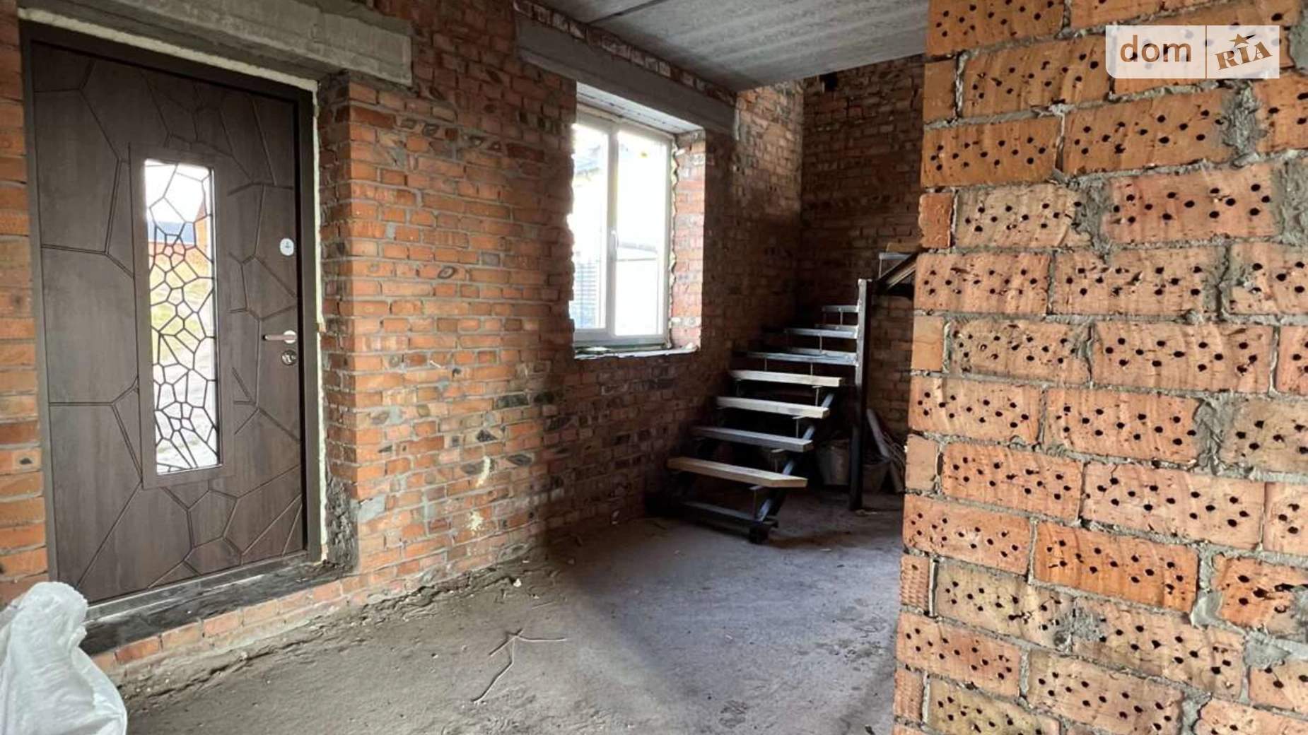 Продается дом на 2 этажа 140 кв. м с балконом, цена: 83000 $ - фото 2