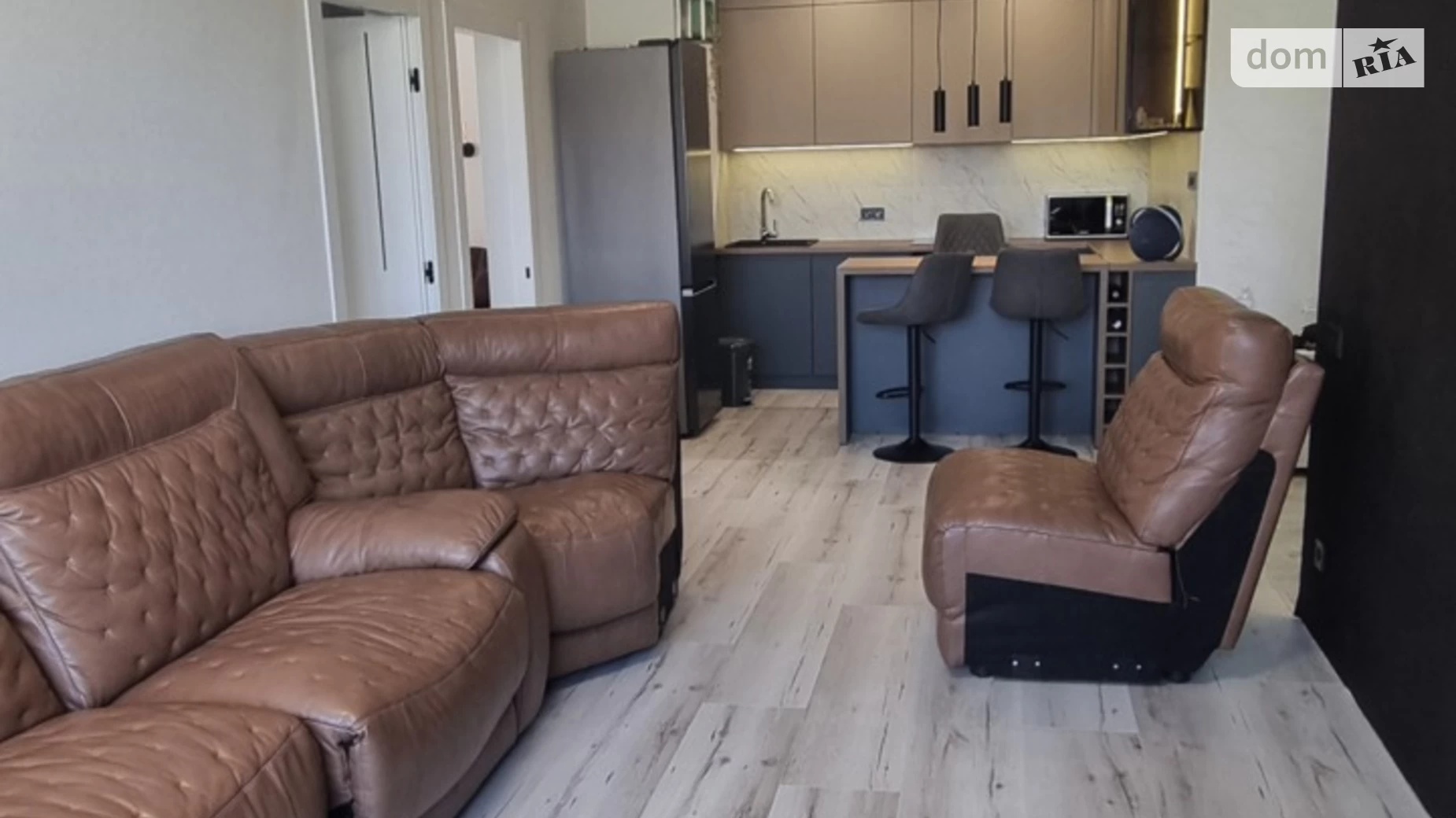 Продается 2-комнатная квартира 87 кв. м в Одессе, ул. Костанди, 104/2 - фото 4