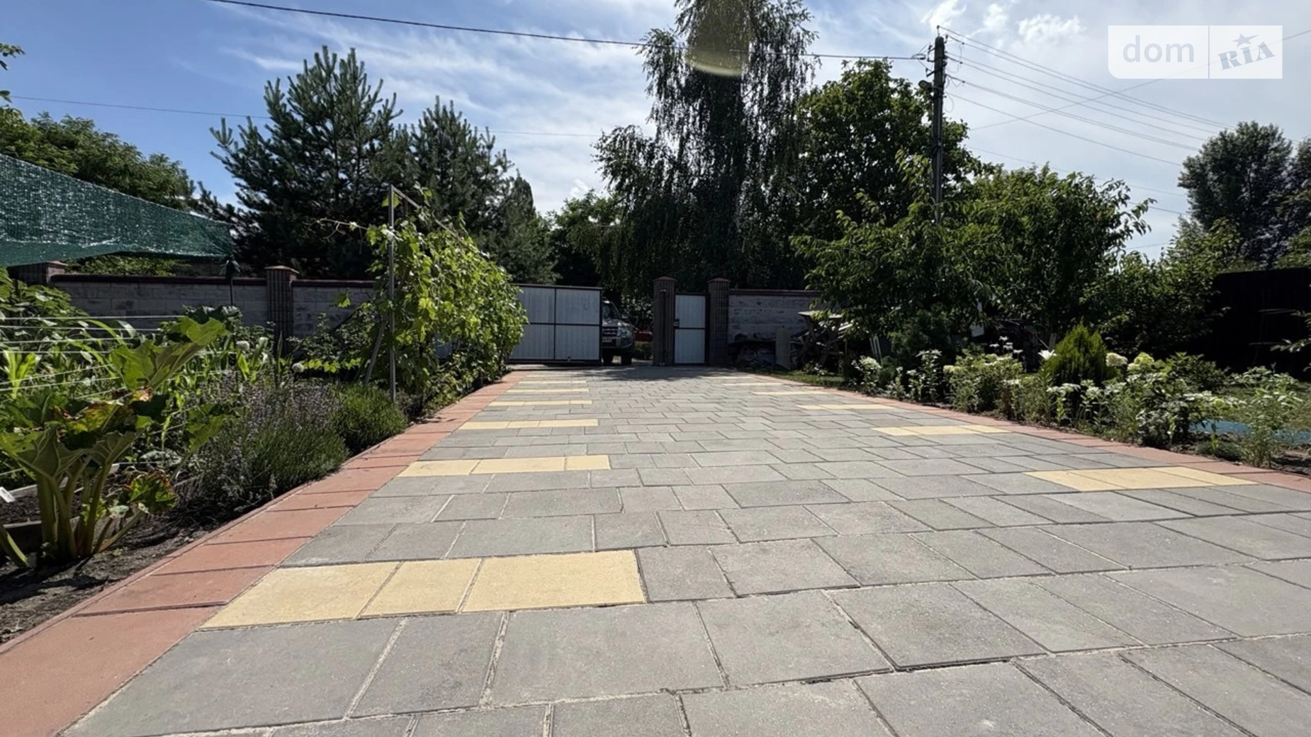 Продается дом на 2 этажа 211.4 кв. м с балконом, цена: 195000 $ - фото 2