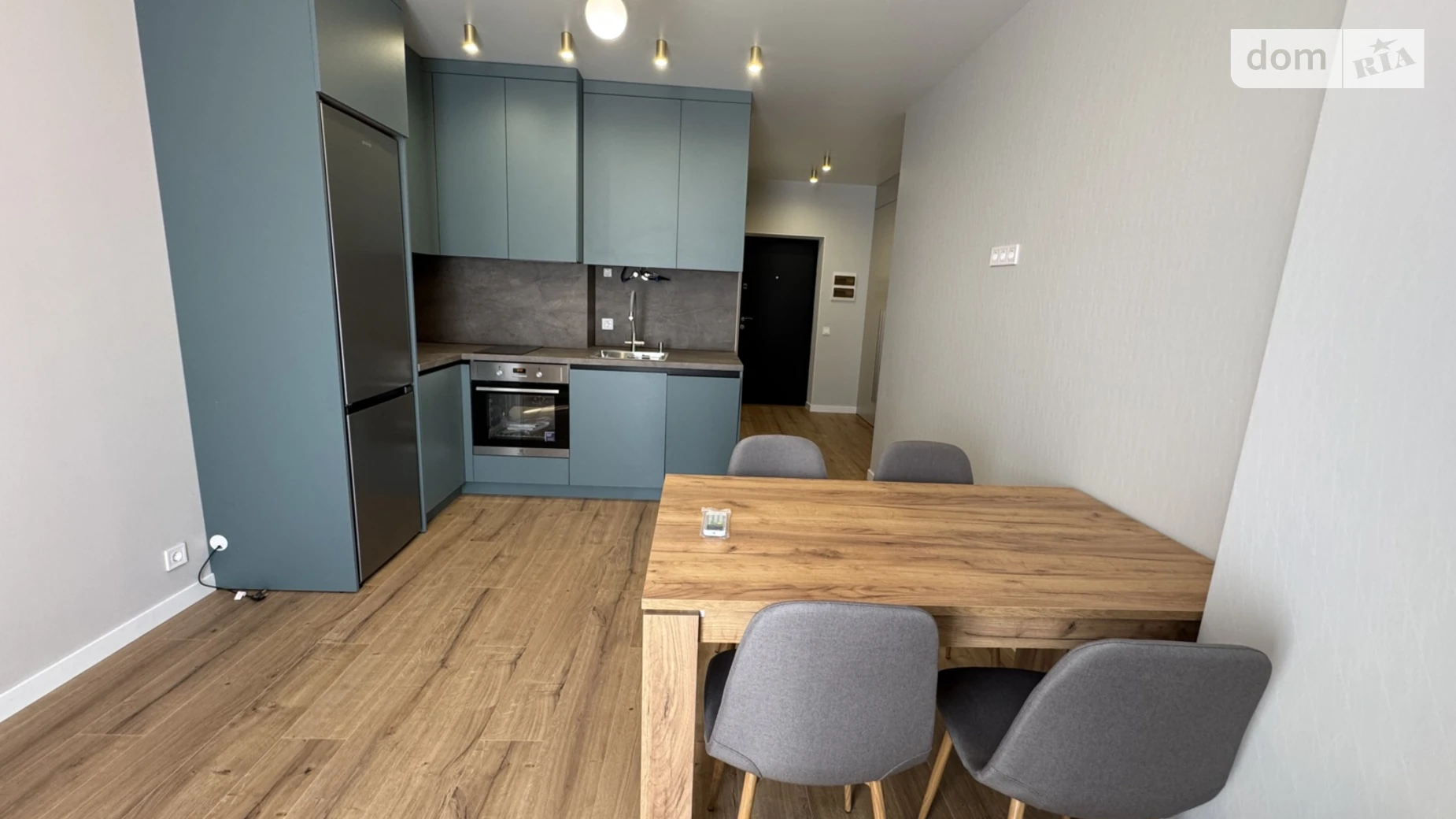 Продается 1-комнатная квартира 43 кв. м в Буче, ул. Леси Украинки, 3 - фото 2