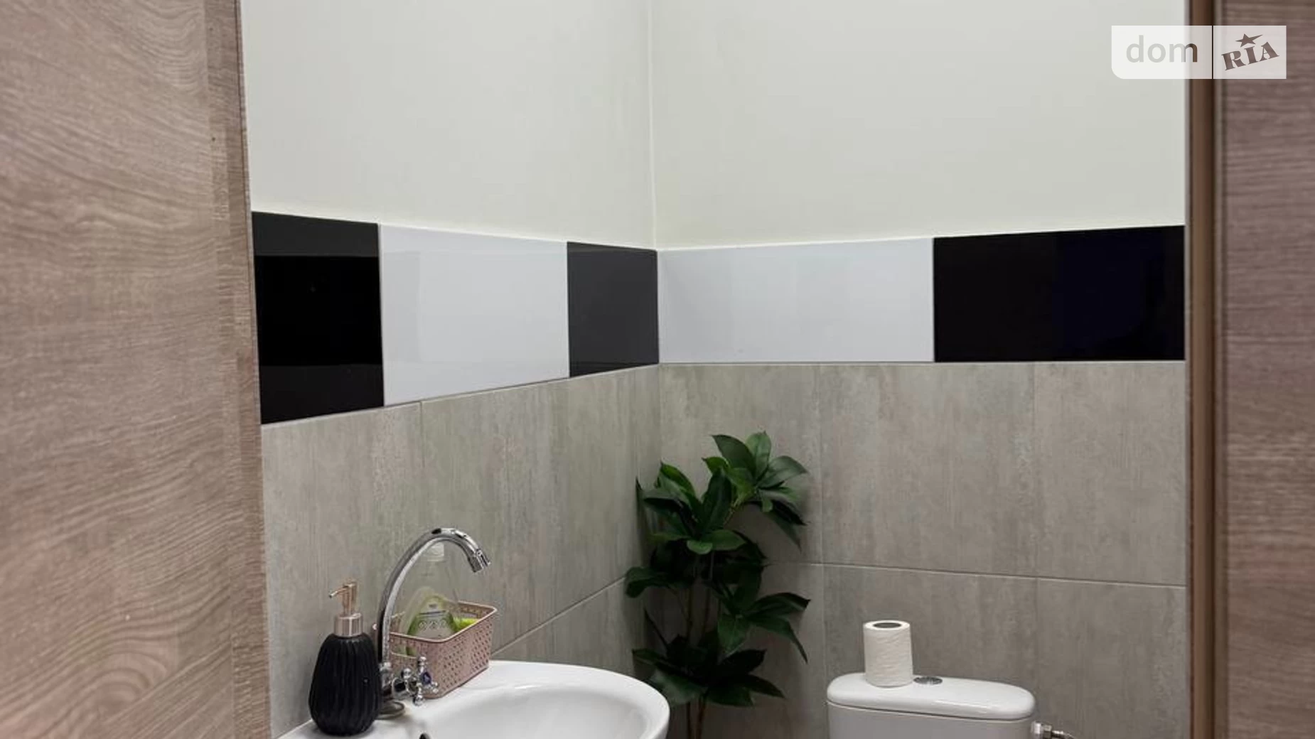 Продается офис 125 кв. м в бизнес-центре, цена: 131250 $ - фото 2
