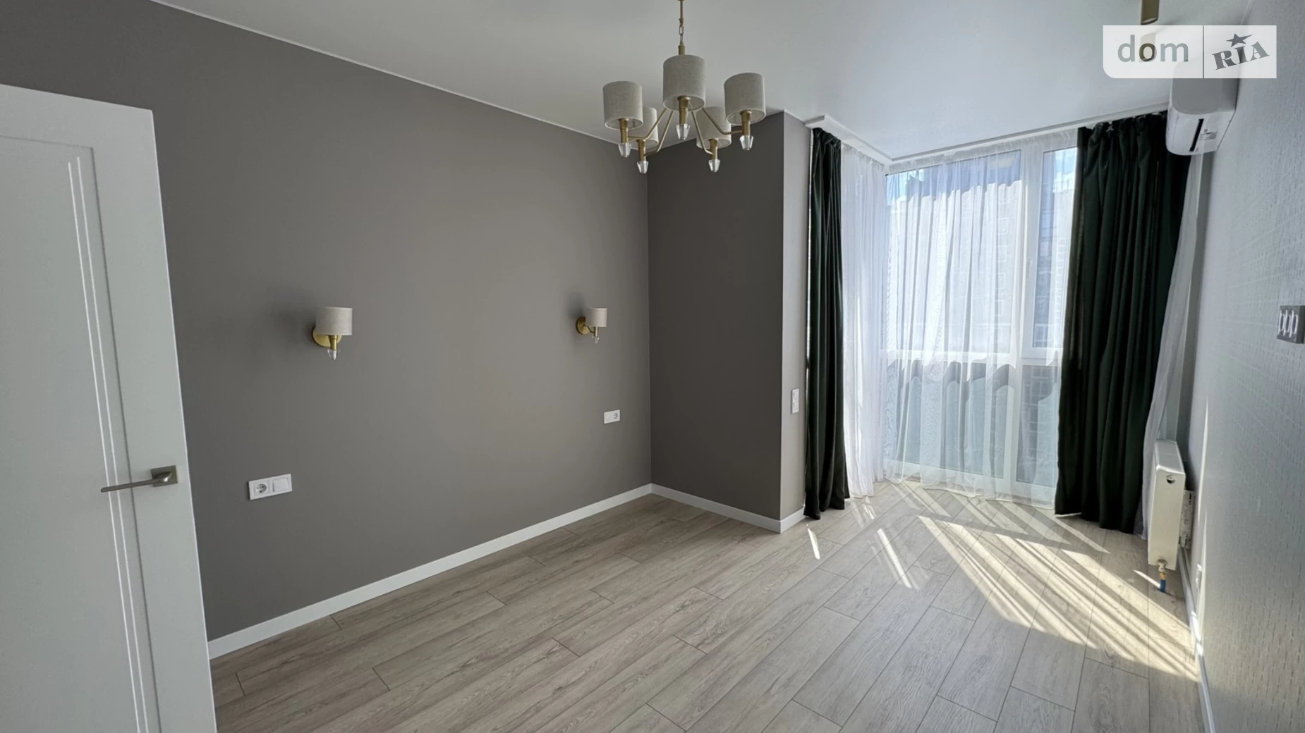 Продается 1-комнатная квартира 43 кв. м в Буче, ул. Леси Украинки, 3 - фото 2