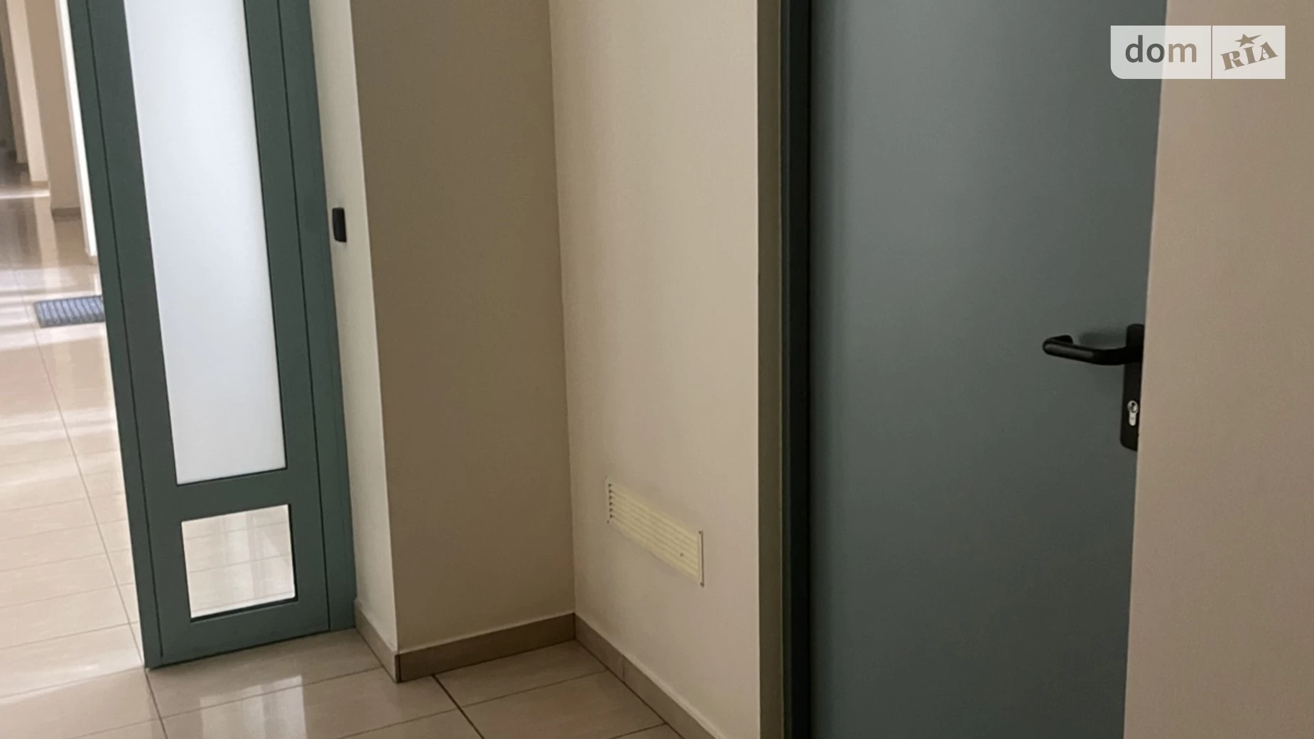 Сдается в аренду офис 240 кв. м в бизнес-центре, цена: 84000 грн - фото 3