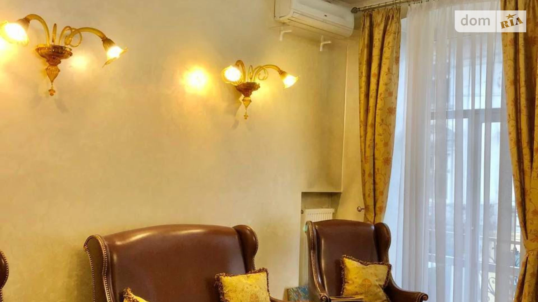 Продается офис 111.6 кв. м в бизнес-центре, цена: 250000 € - фото 2