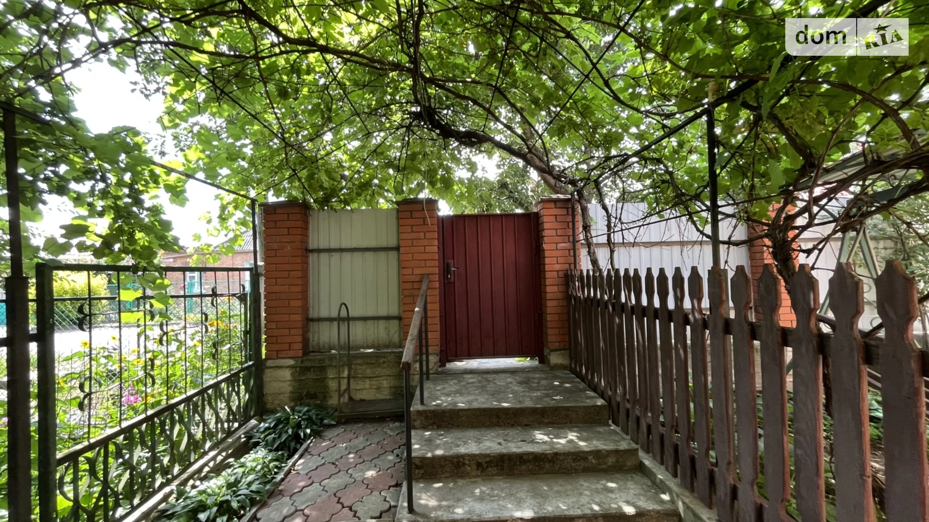 Продается дом на 2 этажа 120 кв. м с камином, цена: 150000 $ - фото 3