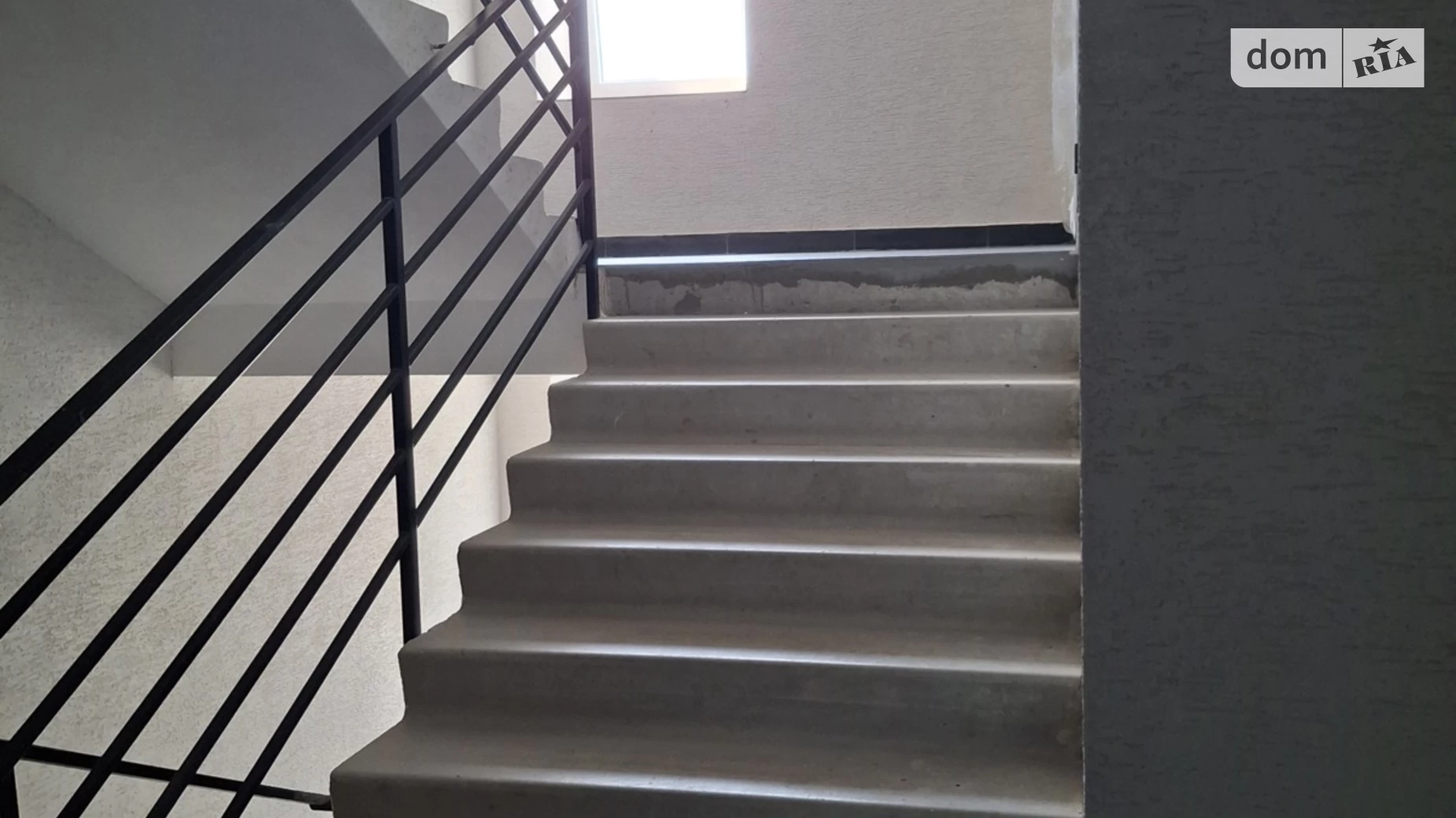 3-комнатная квартира 90 кв. м в Тернополе, ул. Энергетическая, 5А - фото 2