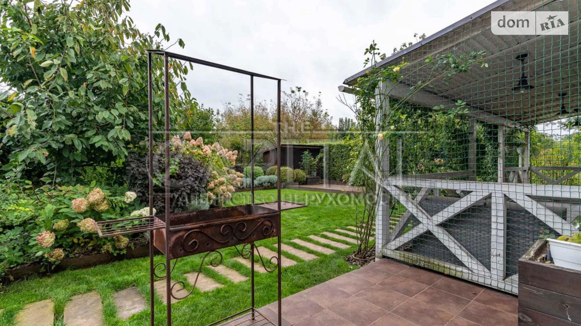 Продается дом на 2 этажа 155.3 кв. м с камином, цена: 220000 $ - фото 4