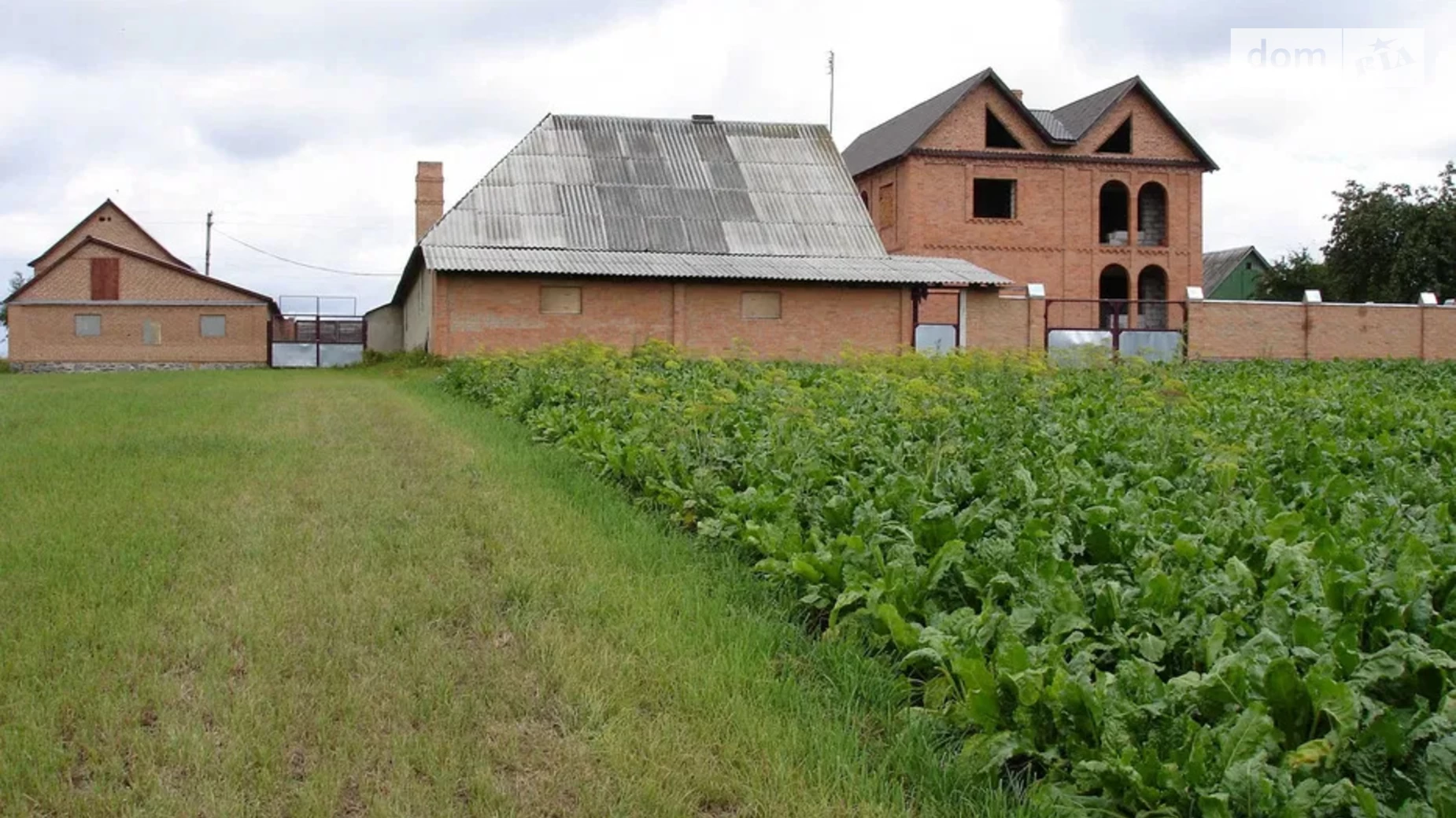 Продается дом на 2 этажа 250 кв. м с бассейном, цена: 20000 $ - фото 3