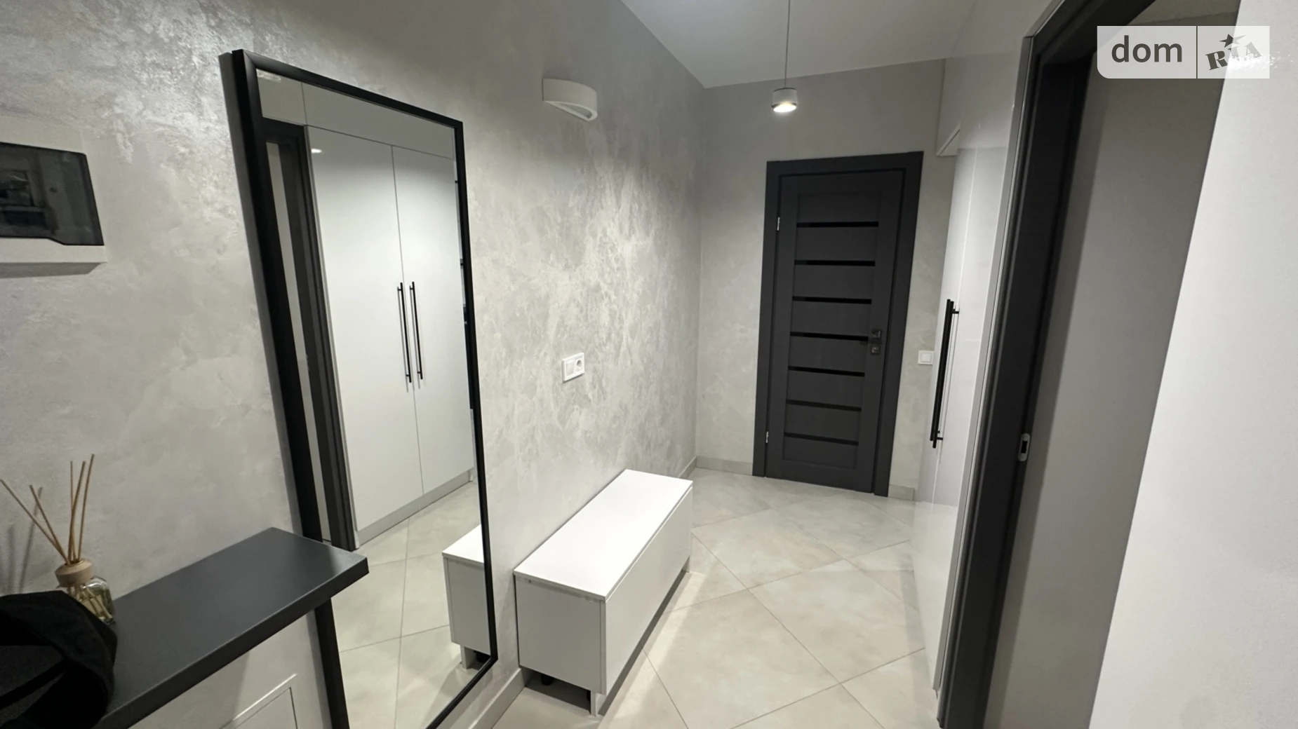 1-комнатная квартира 47 кв. м в Луцке, ул. Ровенская - фото 3