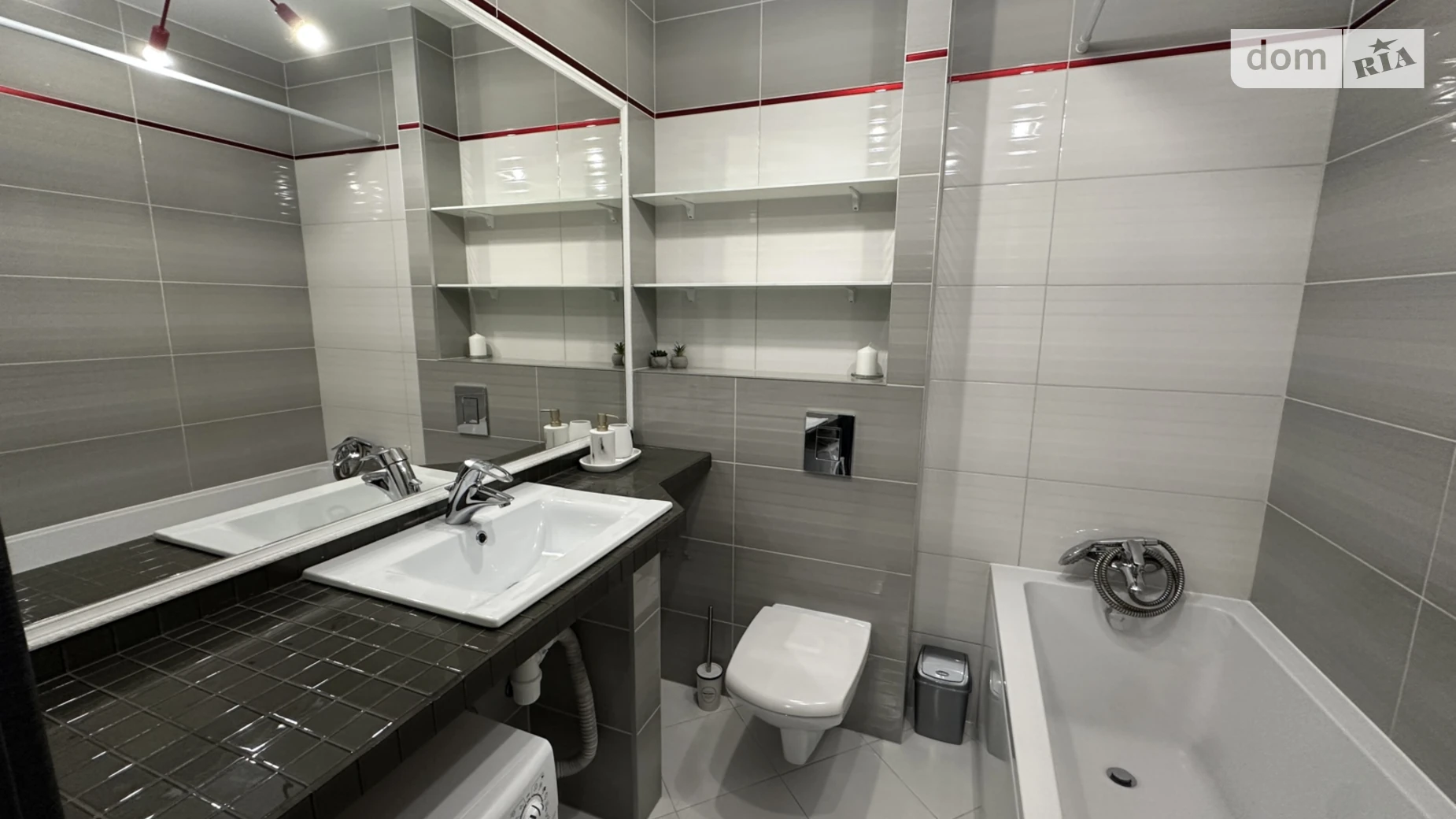 1-комнатная квартира 47 кв. м в Луцке, ул. Ровенская - фото 5